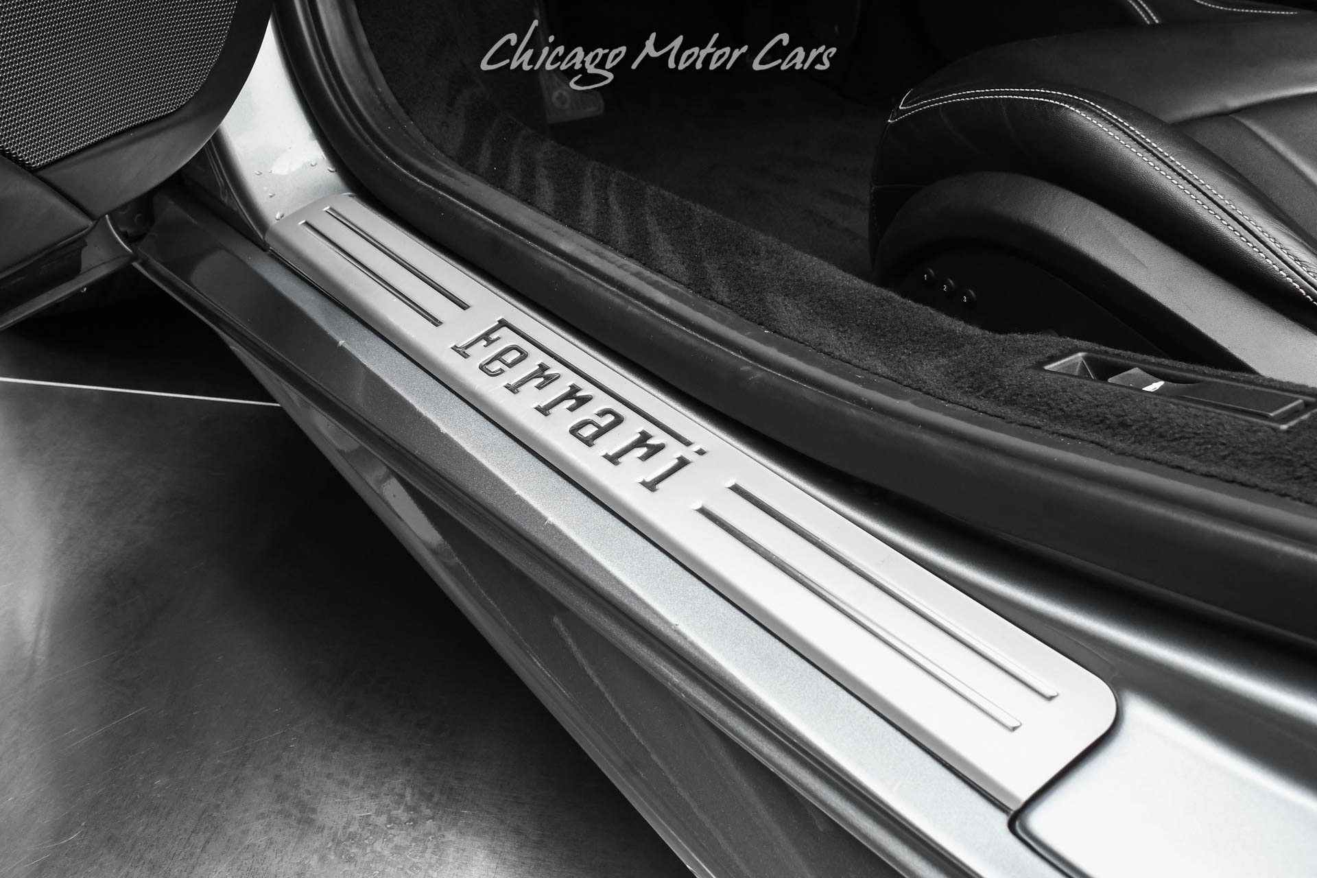 2017 FERRARI 488 - Image 30