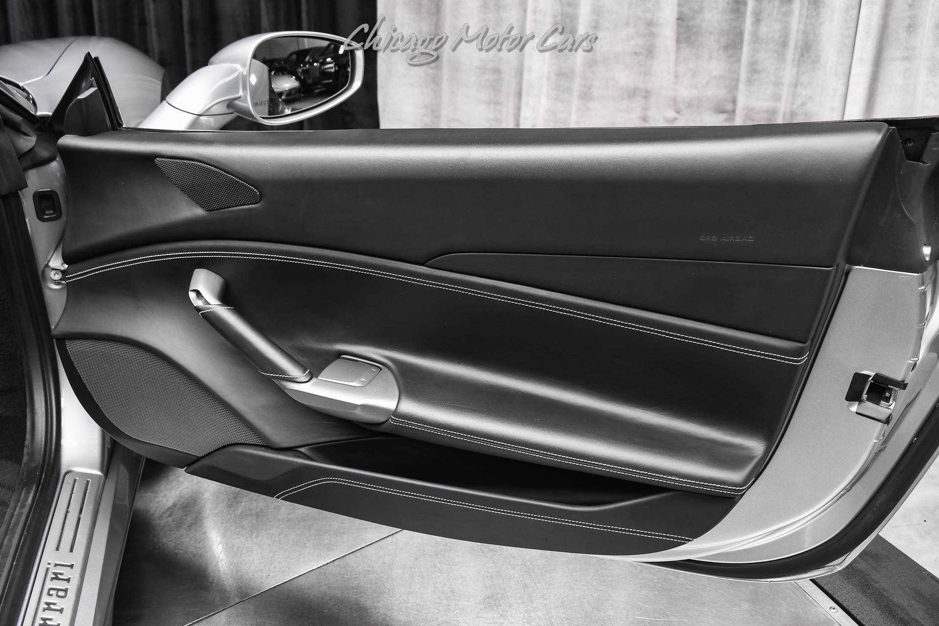 2017 FERRARI 488 - Image 32