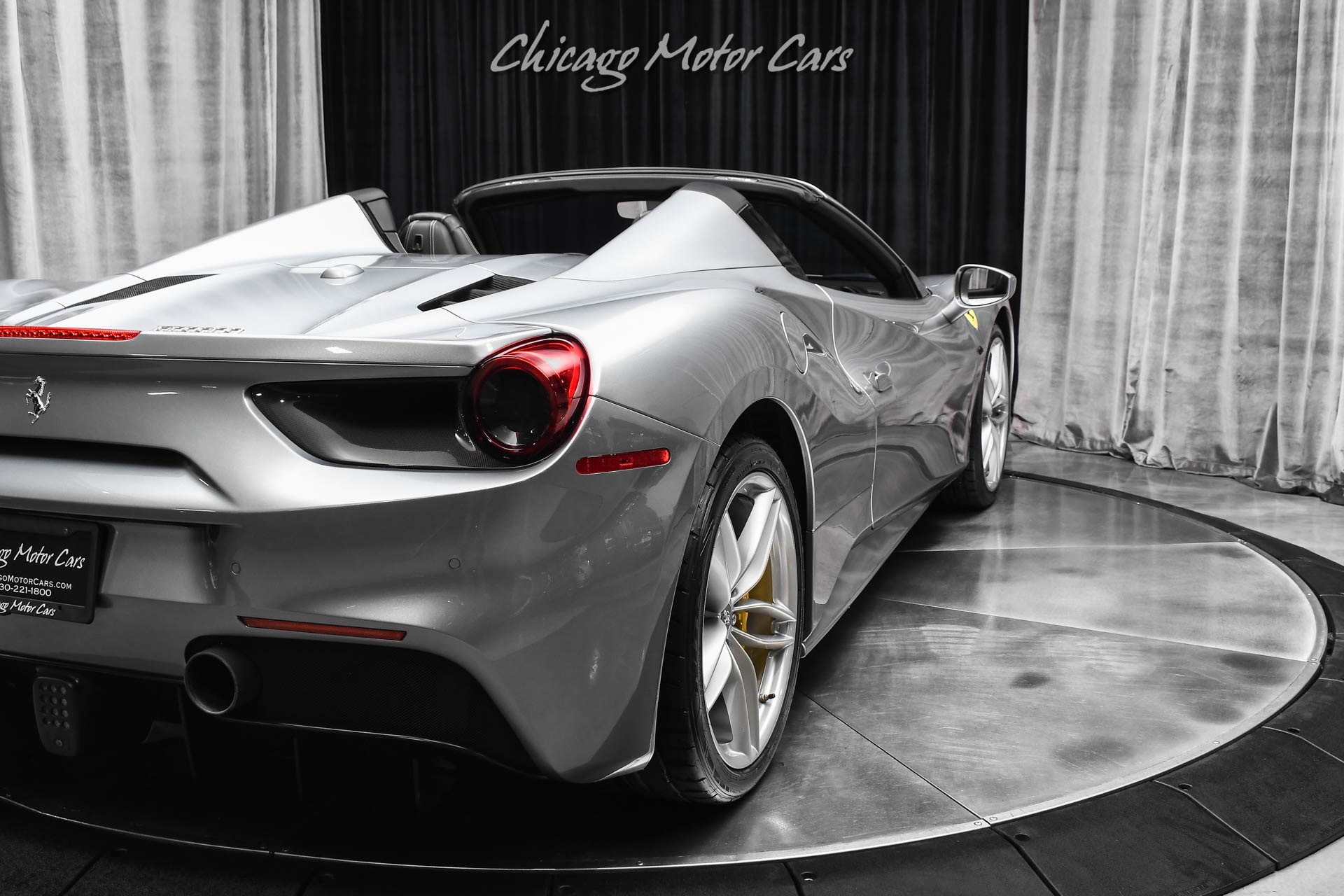 2017 FERRARI 488 - Image 45