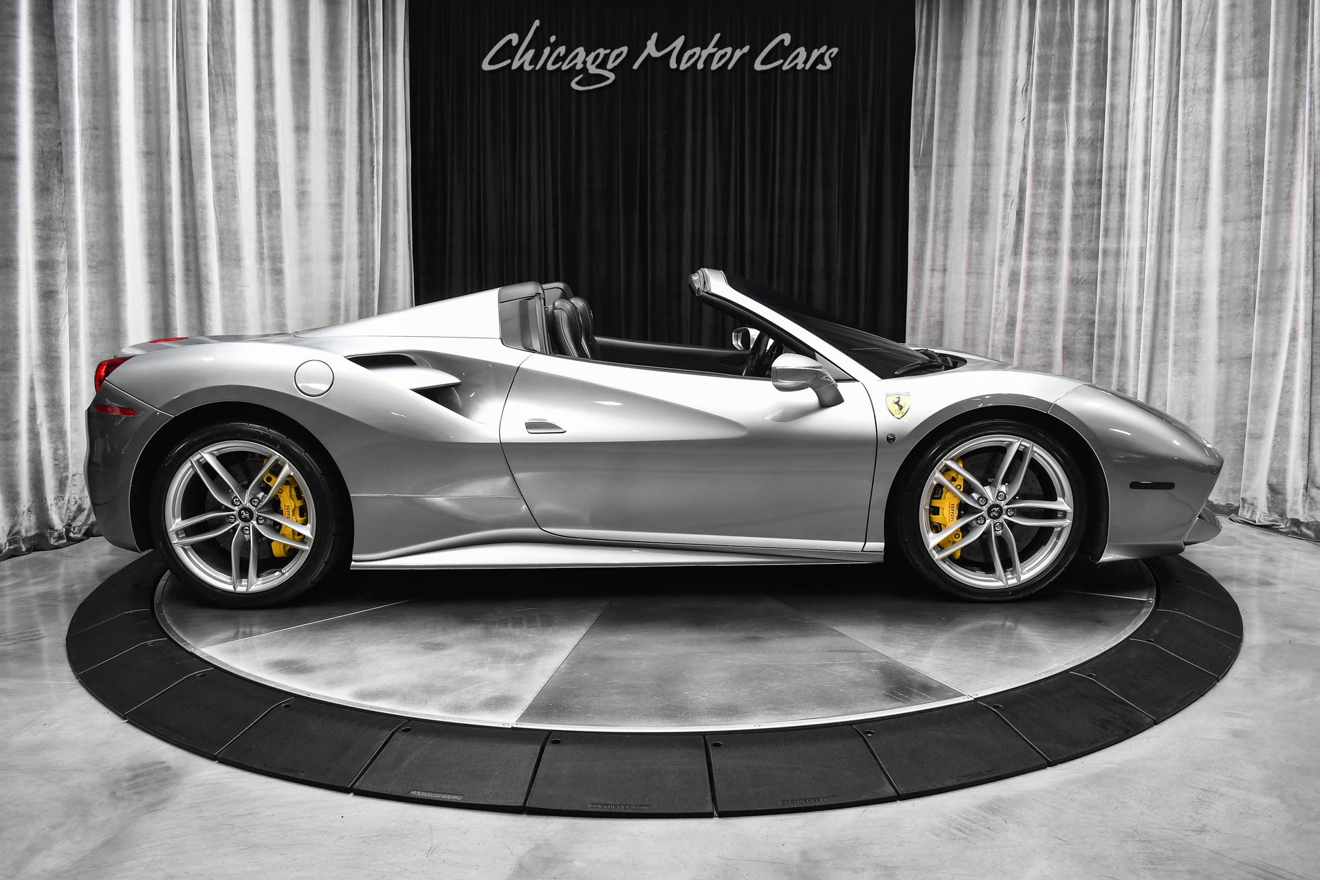 2017 FERRARI 488 - Image 49