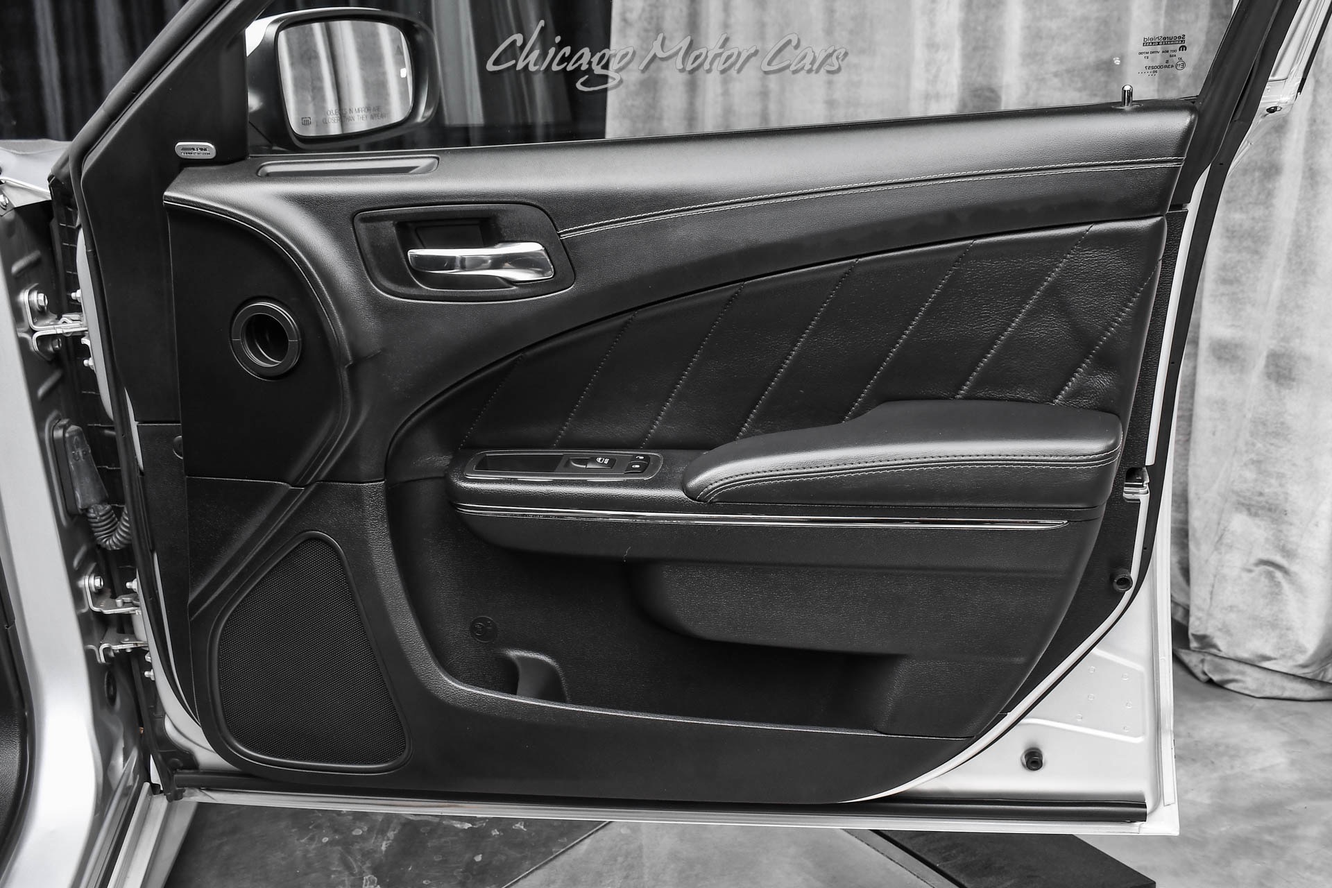 2020 DODGE CHARGER - Image 30