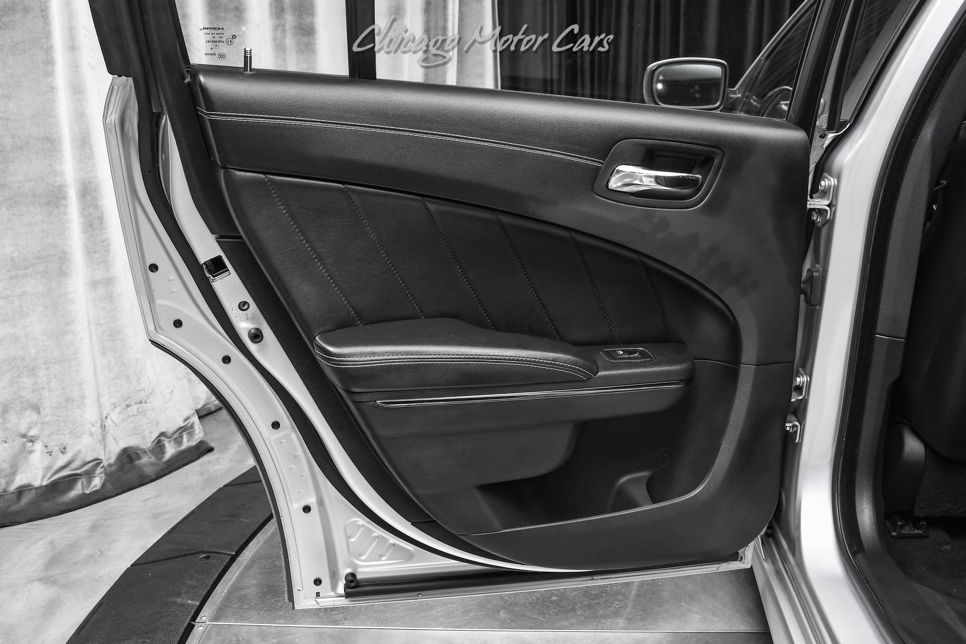 2020 DODGE CHARGER - Image 31