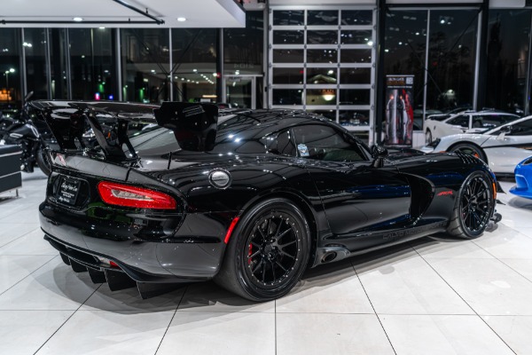 Used 2016 Dodge Viper ACR-E Calvo SR71 Twin Turbo 2600WHP Sequential Shifter Over $350k+ Upgrades for sale Sold at Chicago Motor Cars in West Chicago IL 60185 4