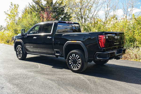 Used 2024 GMC Sierra 2500HD Denali Ultimate 4WD Pick-Up Truck 6.6L Duramax Diesel! 5th Wheel Gooseneck for sale Sold at Chicago Motor Cars in West Chicago IL 60185 3