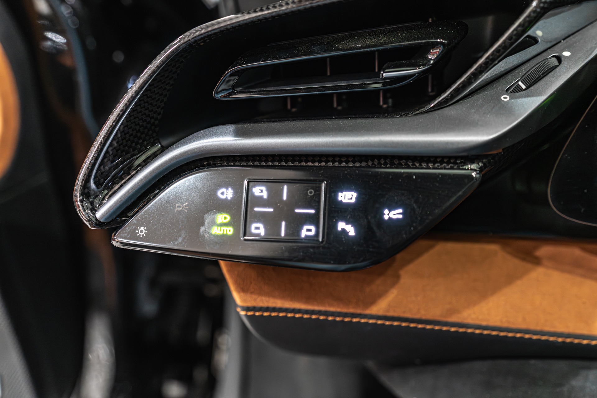 2021 FERRARI SF90 - Image 9