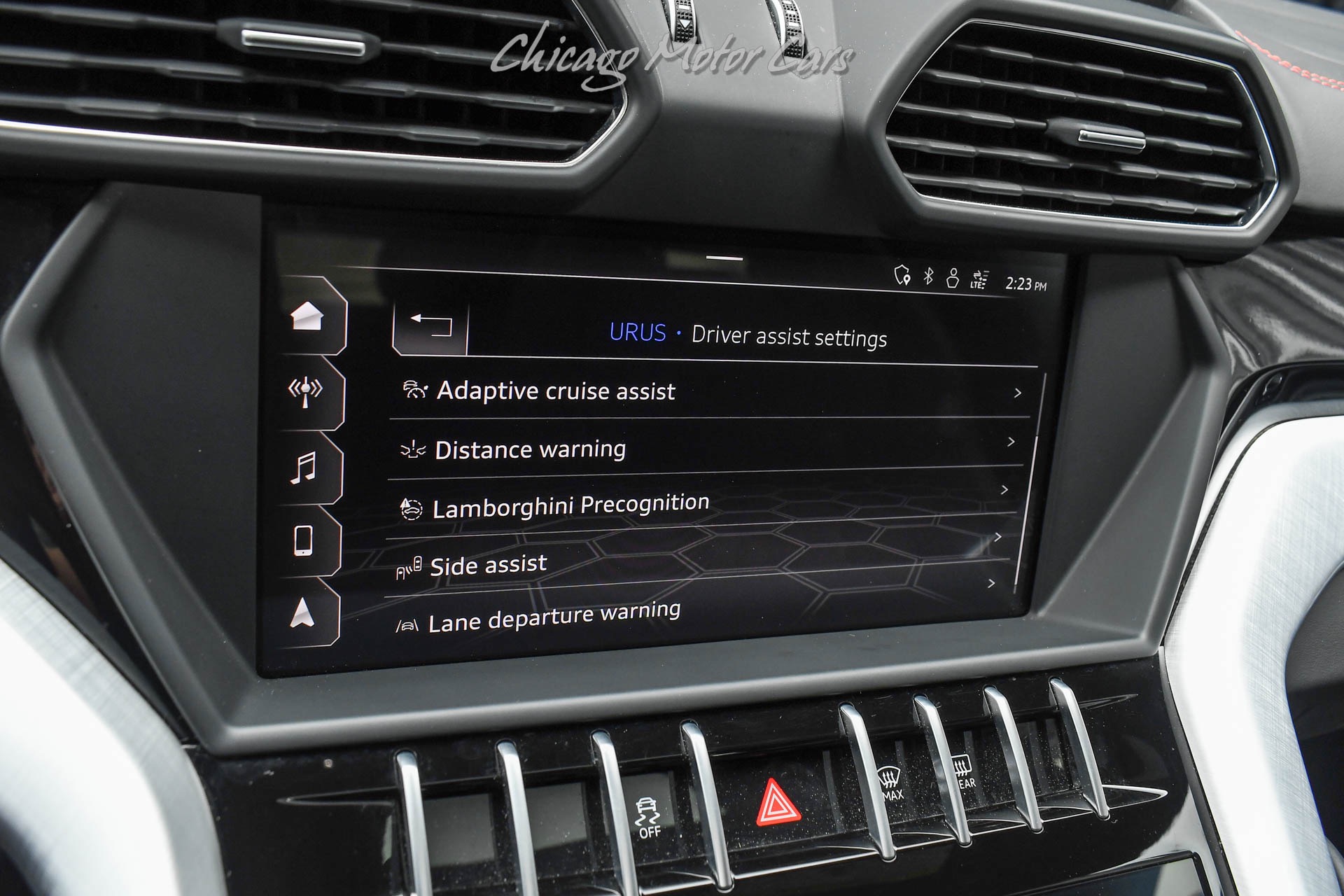 2019 LAMBORGHINI URUS - Image 16