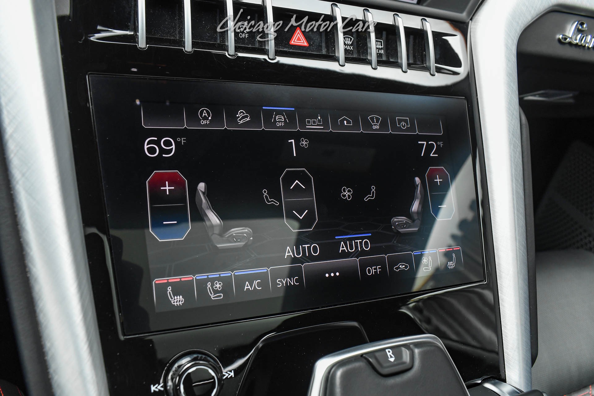 2019 LAMBORGHINI URUS - Image 17