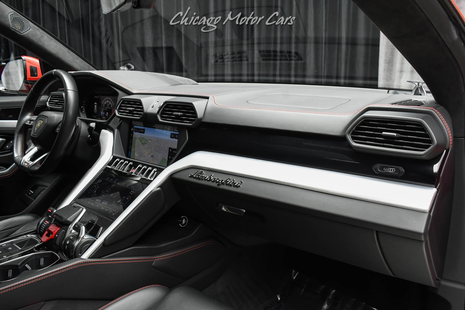 2019 LAMBORGHINI URUS - Image 25