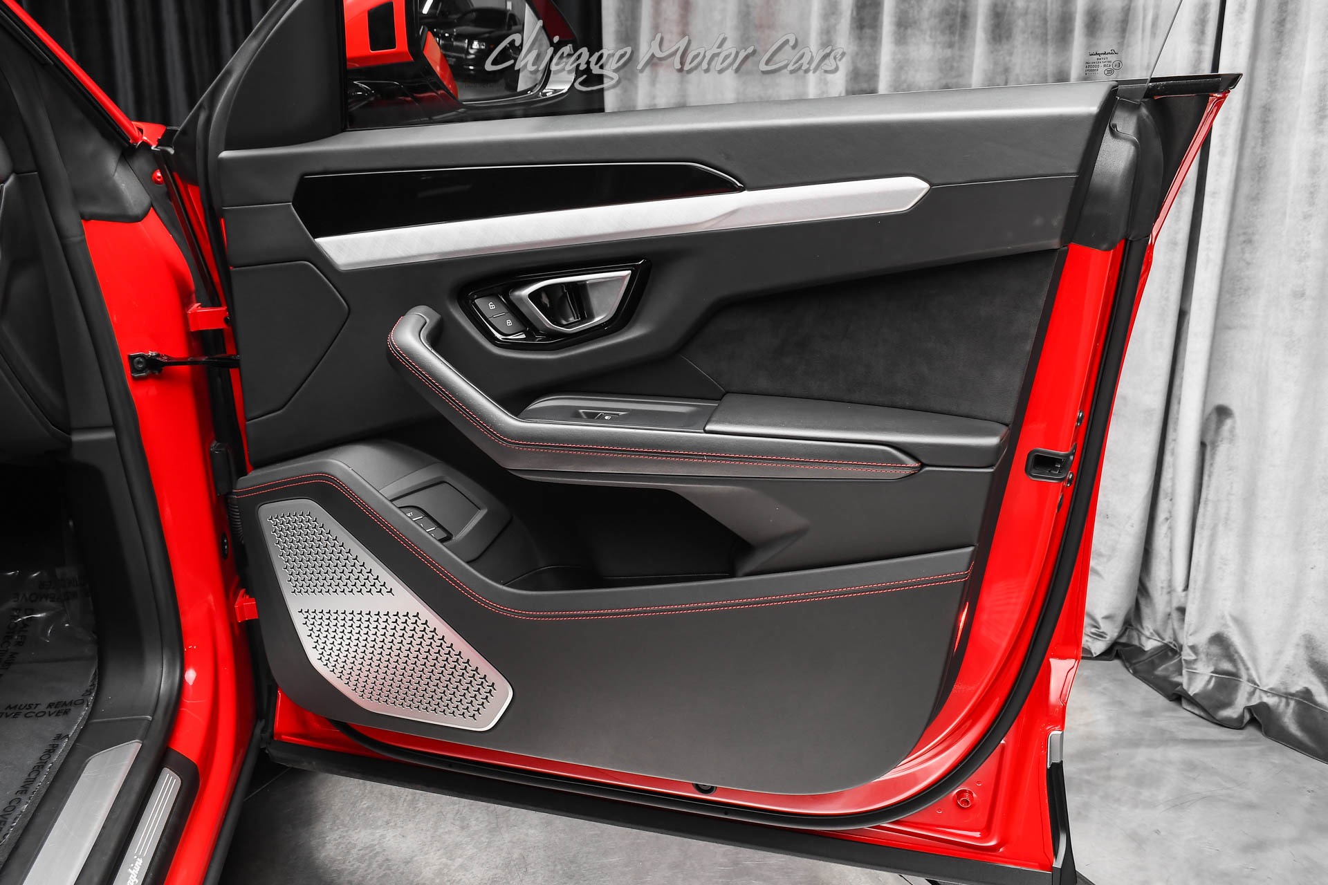 2019 LAMBORGHINI URUS - Image 35