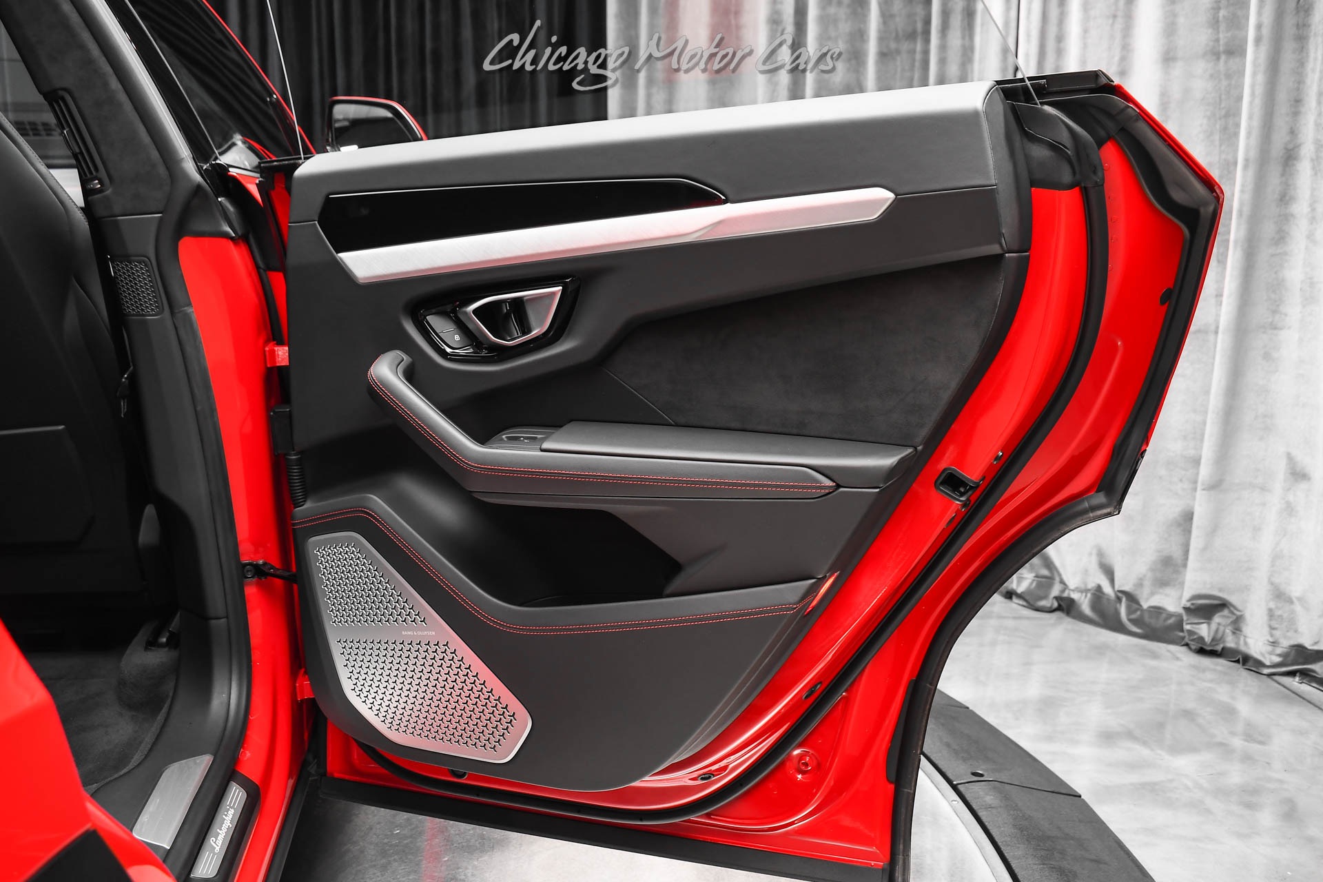 2019 LAMBORGHINI URUS - Image 37