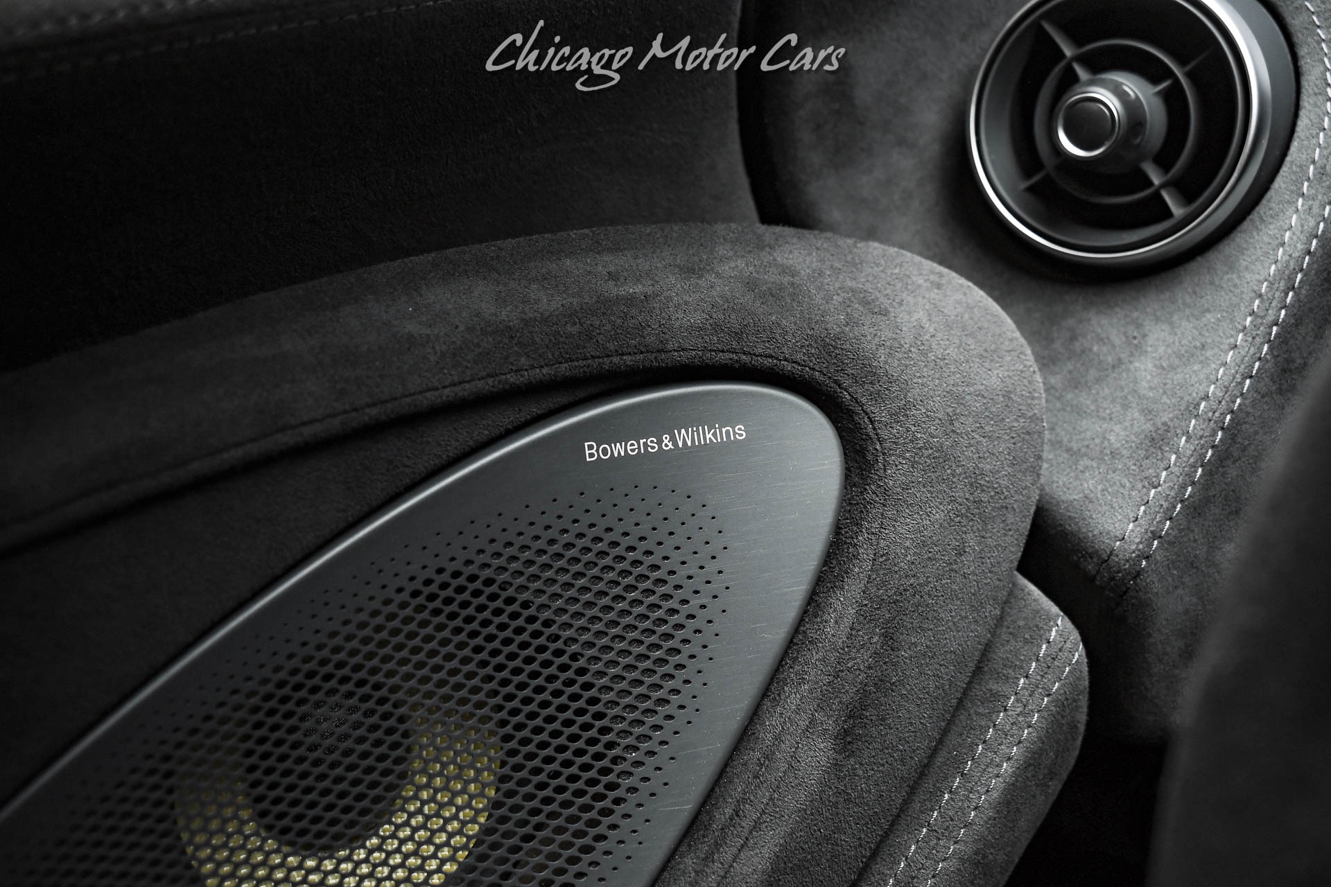 2020 MCLAREN 620R - Image 25