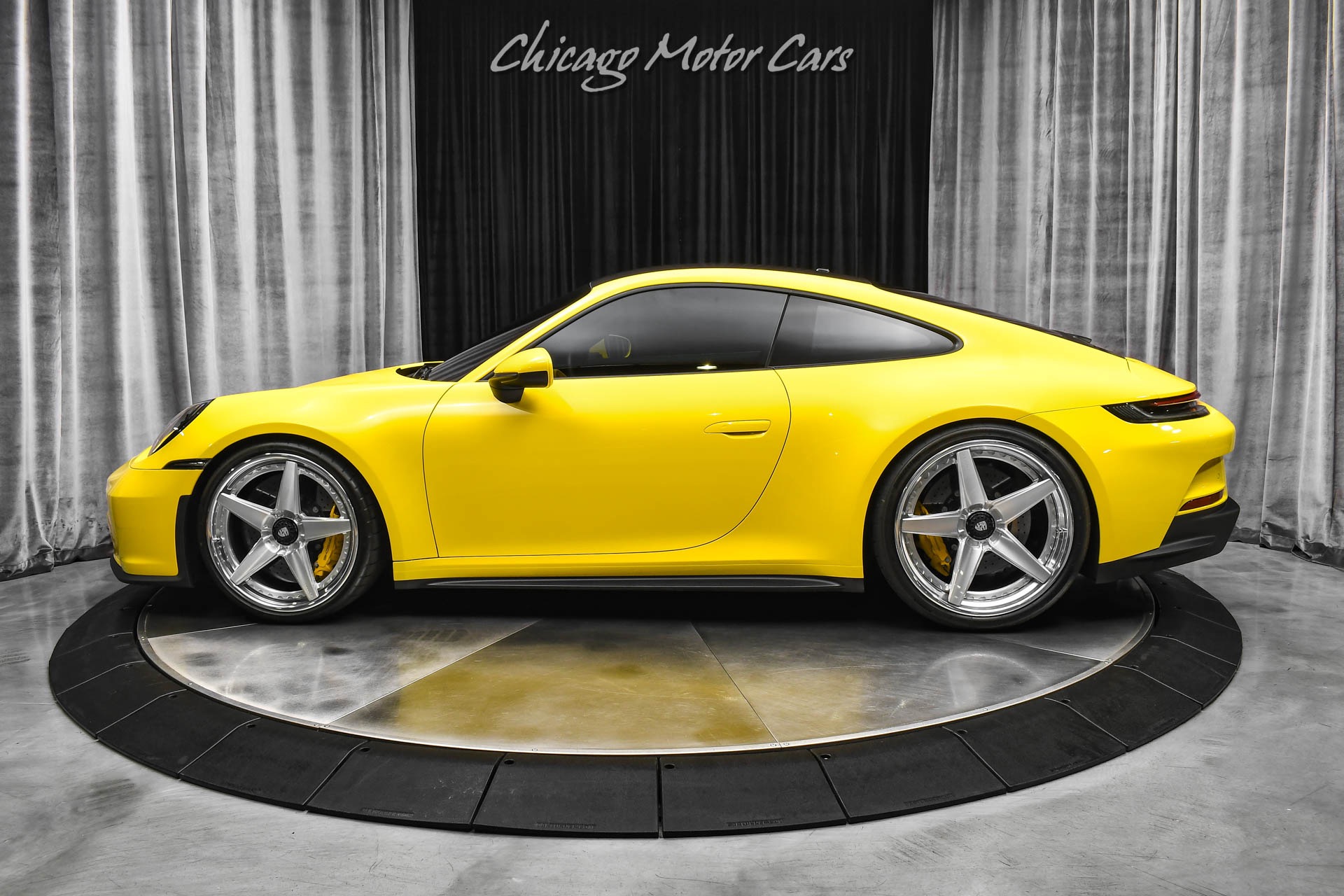 2023 PORSCHE 911 - Image 38