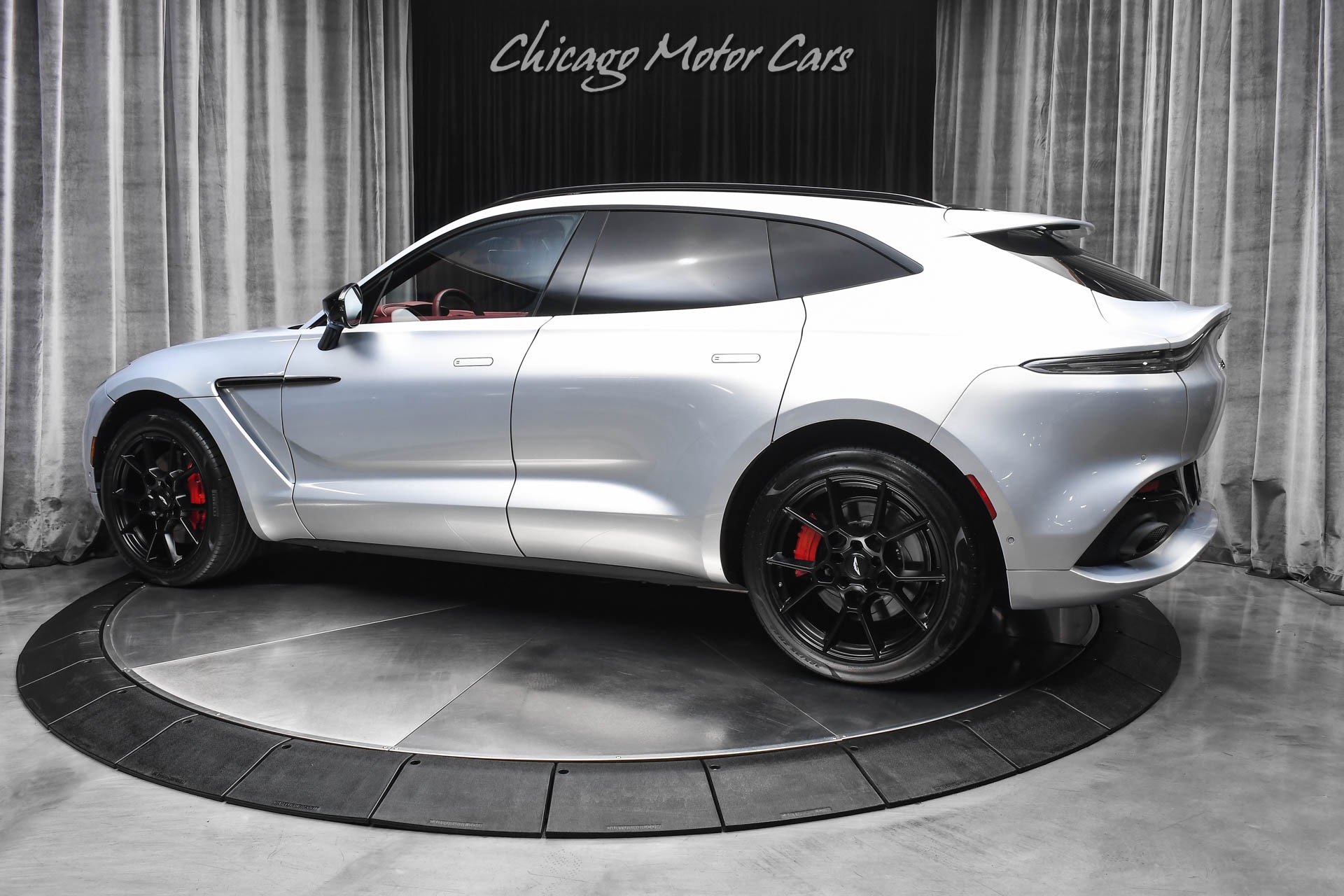 2022 ASTON MARTIN DBX - Image 3