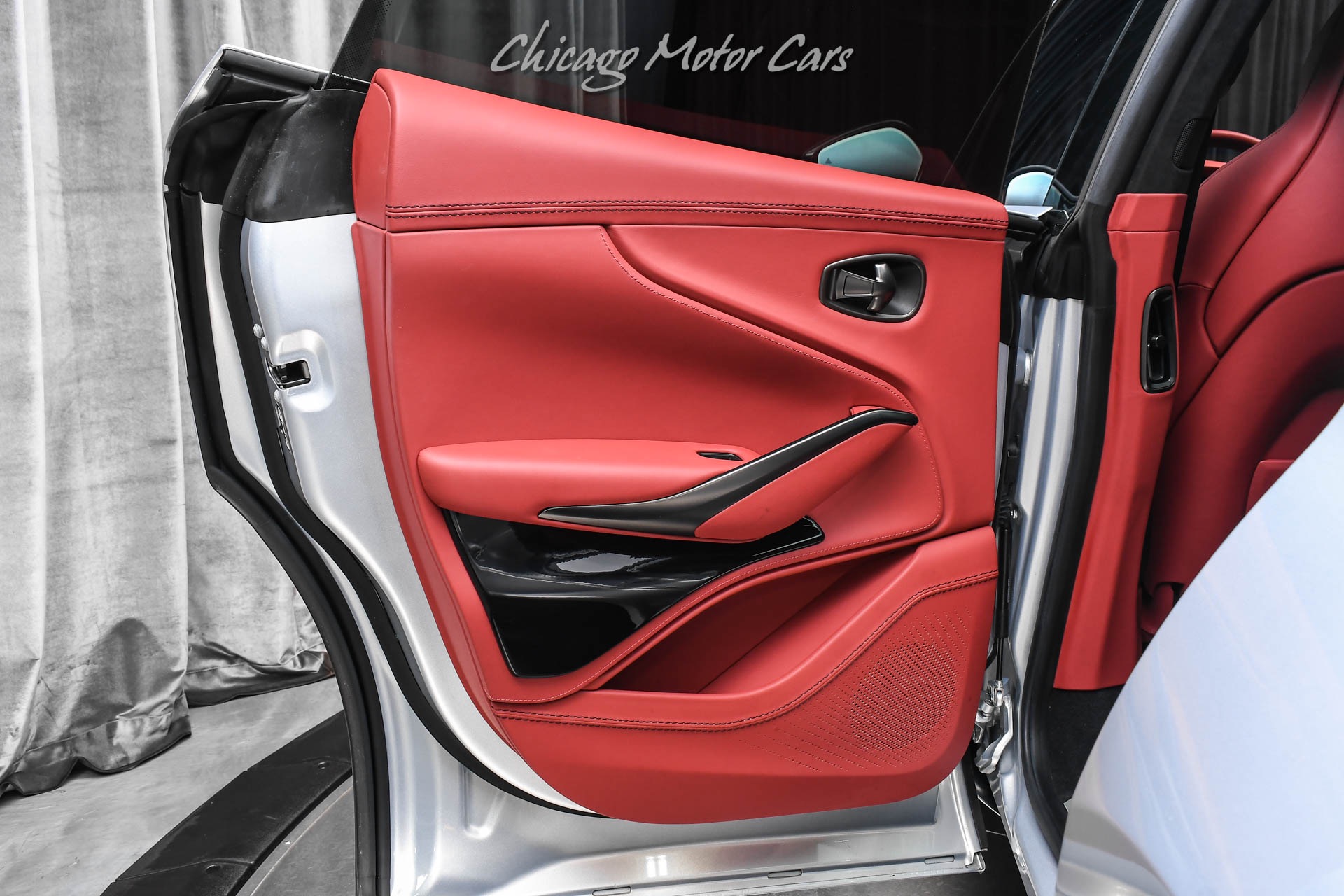 2022 ASTON MARTIN DBX - Image 32