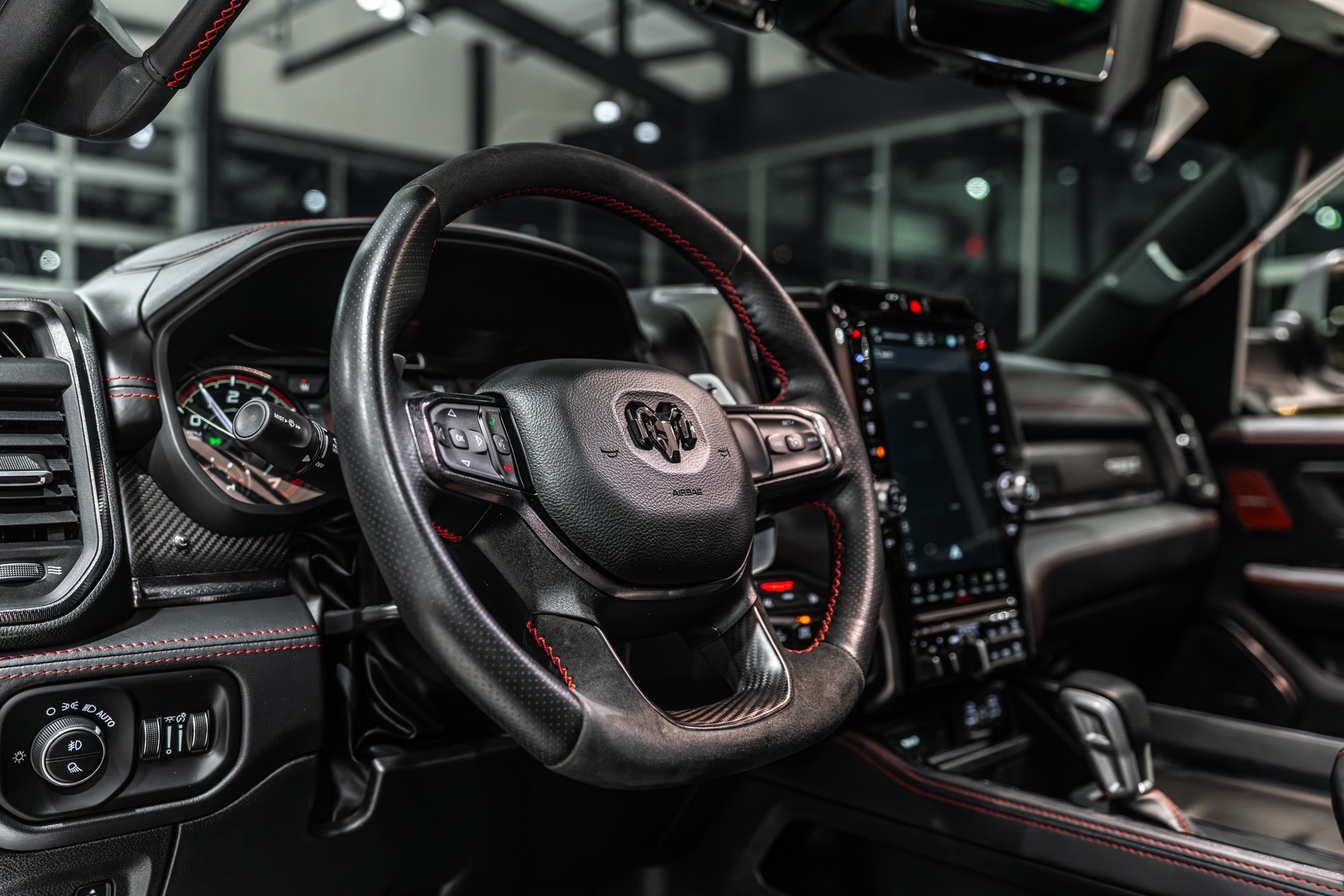 2022 RAM 1500 - Image 10