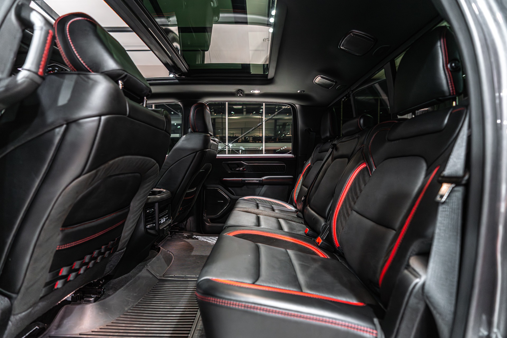 2022 RAM 1500 - Image 38