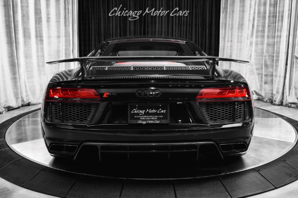 Used 2017 Audi R8 5.2 Quattro V10 Plus Tons of Carbon Fiber! Upgraded Exhaust! Carbon Ceramic for sale Sold at Chicago Motor Cars in West Chicago IL 60185 4