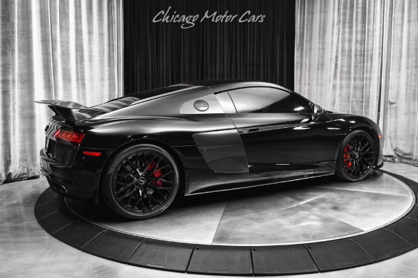 Used 2017 Audi R8 5.2 Quattro V10 Plus Tons of Carbon Fiber! Upgraded Exhaust! Carbon Ceramic for sale Sold at Chicago Motor Cars in West Chicago IL 60185 5