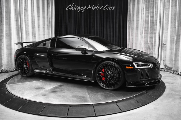 Used 2017 Audi R8 5.2 Quattro V10 Plus Tons of Carbon Fiber! Upgraded Exhaust! Carbon Ceramic for sale Sold at Chicago Motor Cars in West Chicago IL 60185 6