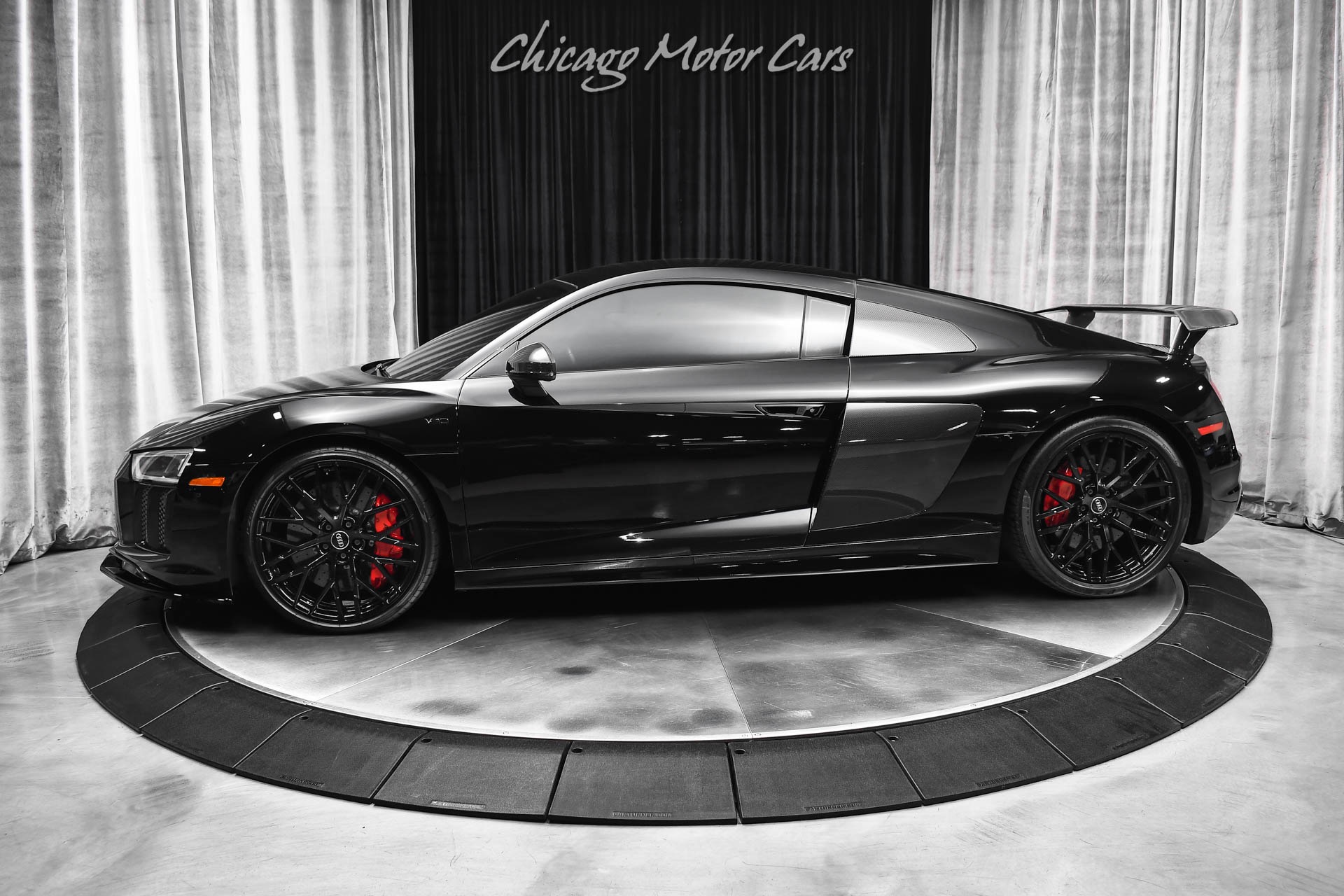 Used 2017 Audi R8 5.2 Quattro V10 Plus Tons of Carbon Fiber! Upgraded Exhaust! Carbon Ceramic for sale Sold at Chicago Motor Cars in West Chicago IL 60185 1