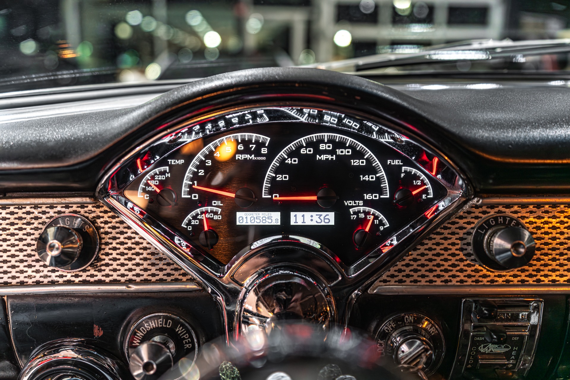 1955 CHEVROLET BEL AIR RESTOMOD - Image 10