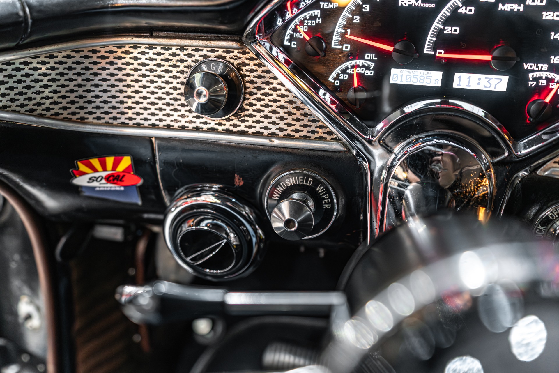 1955 CHEVROLET BEL AIR RESTOMOD - Image 11