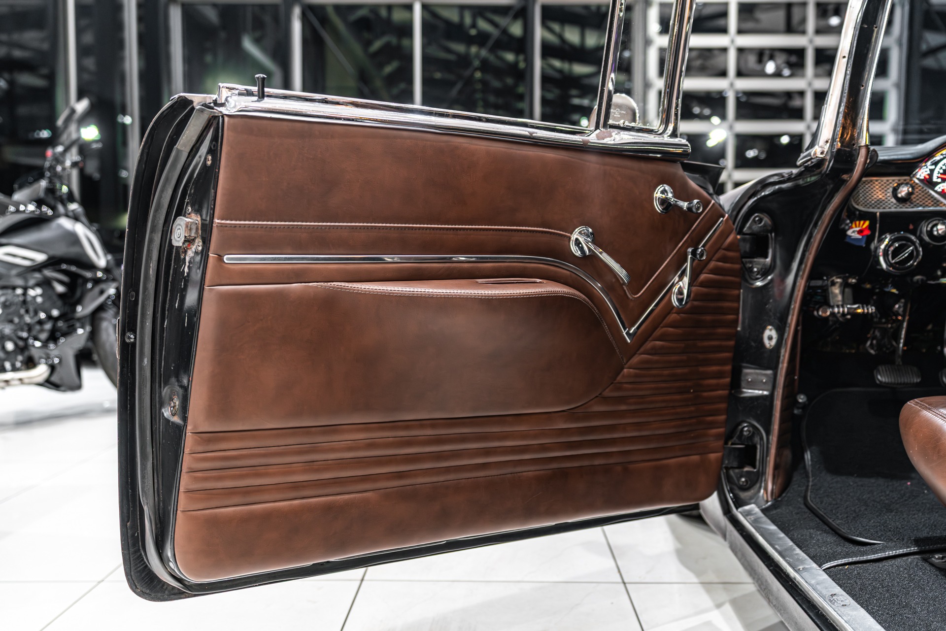 1955 CHEVROLET BEL AIR RESTOMOD - Image 26