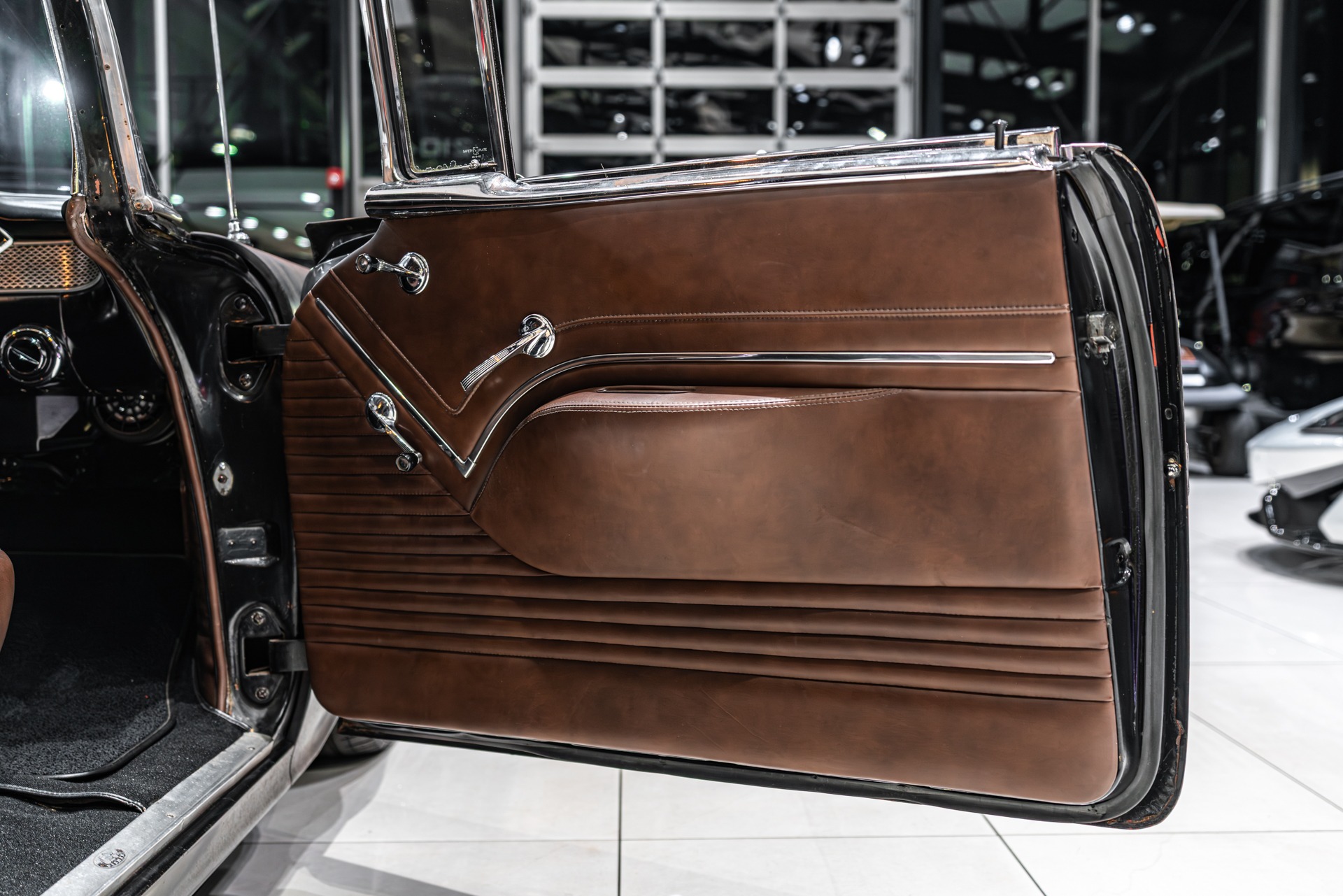 1955 CHEVROLET BEL AIR RESTOMOD - Image 28