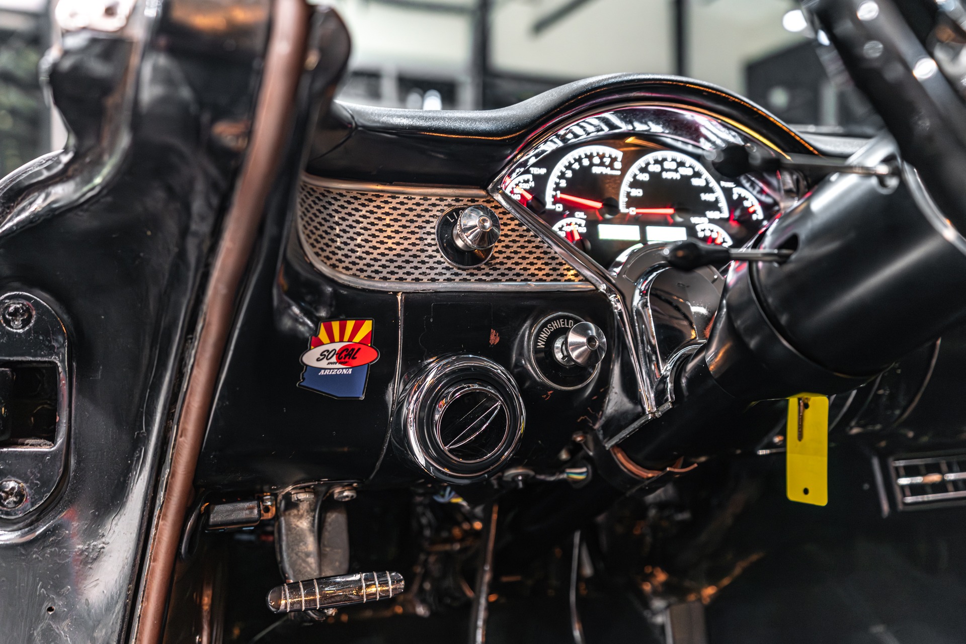 1955 CHEVROLET BEL AIR RESTOMOD - Image 8