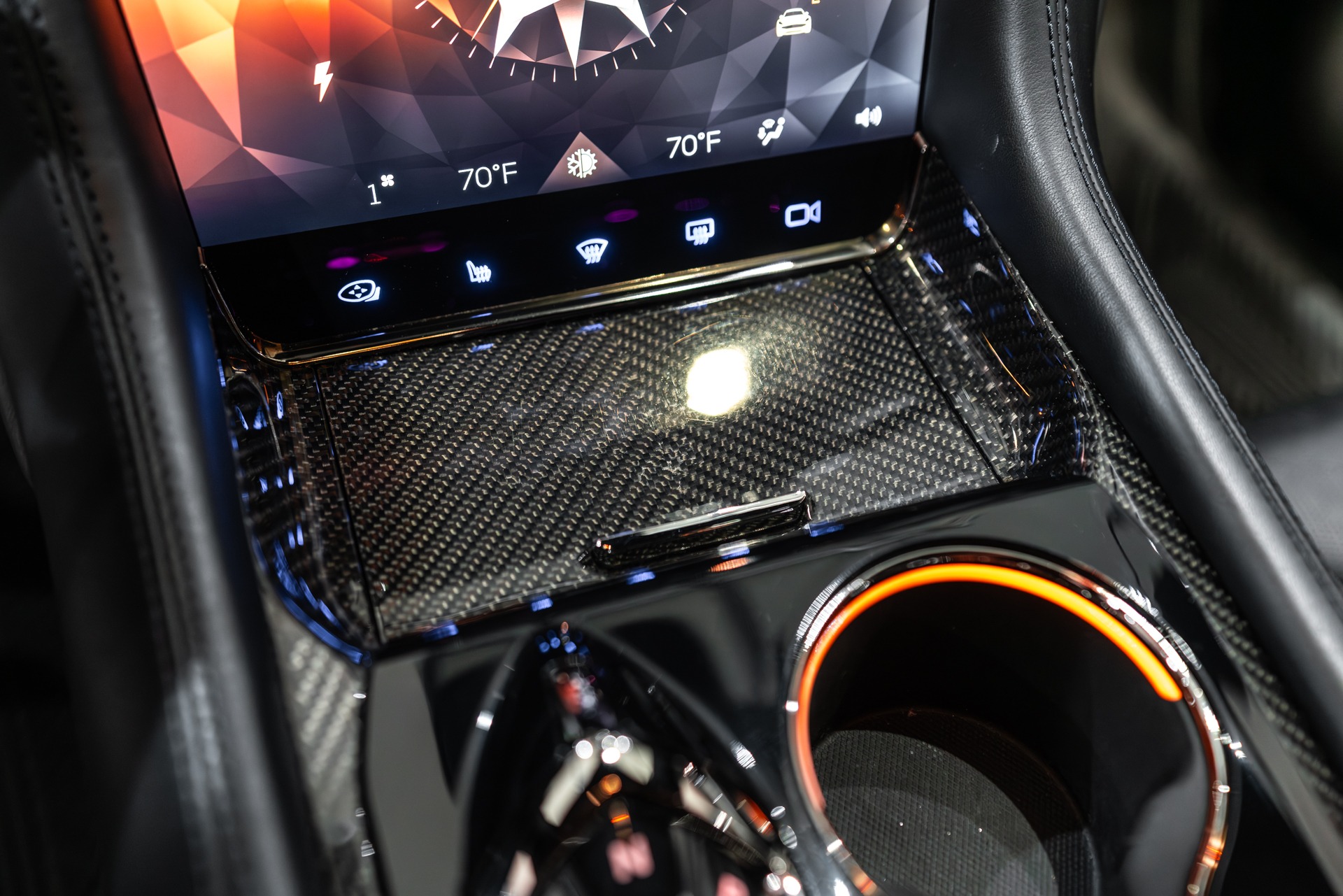 2020 KARMA REVERO - Image 19