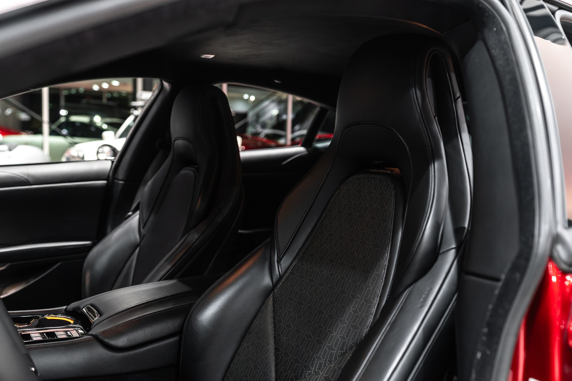 2020 KARMA REVERO - Image 23