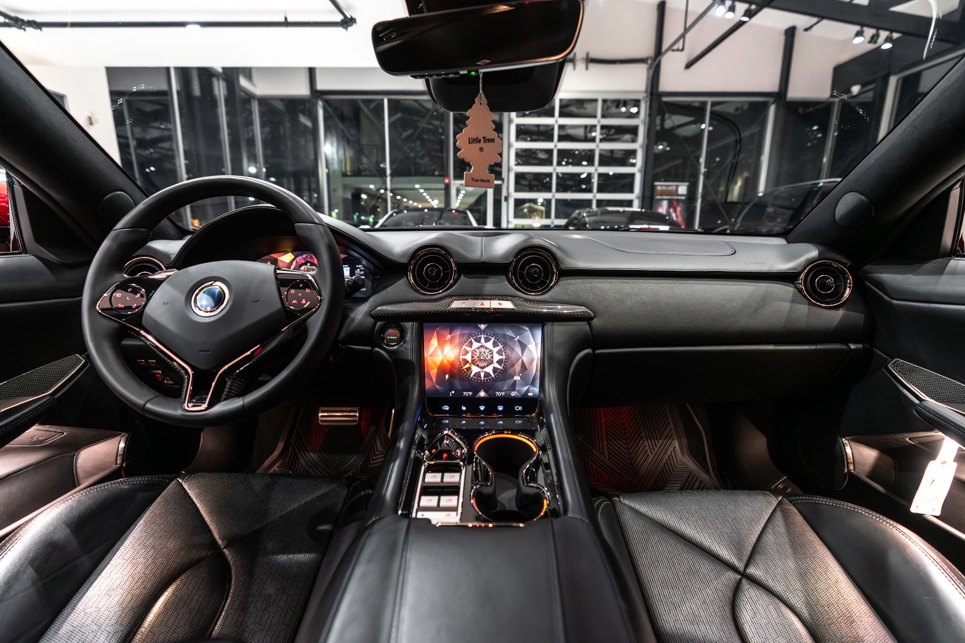 2020 KARMA REVERO - Image 25