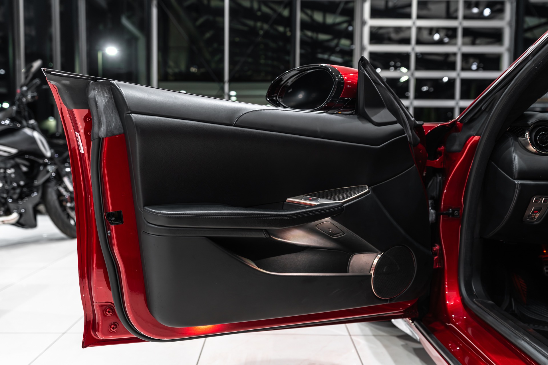 2020 KARMA REVERO - Image 36