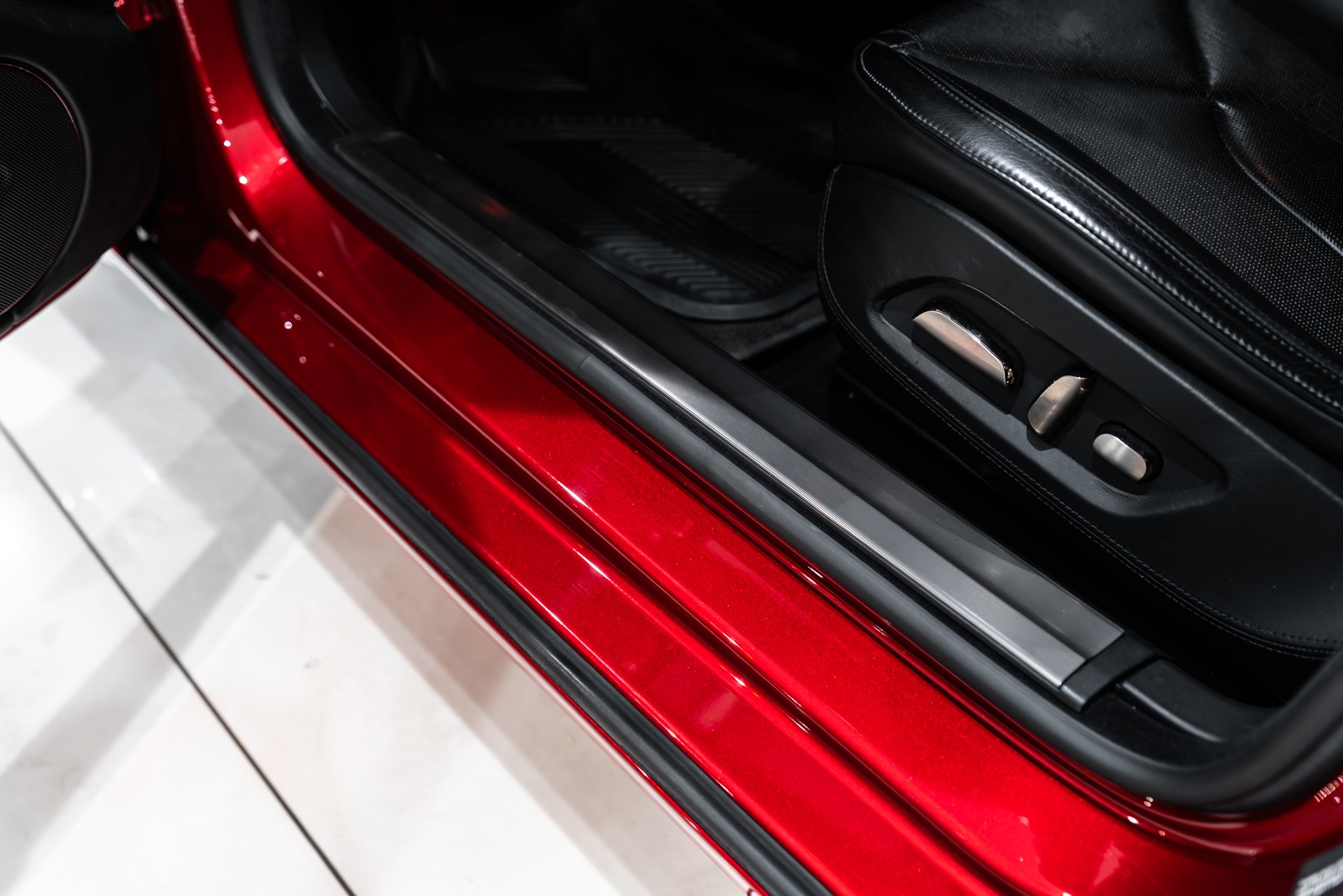 2020 KARMA REVERO - Image 40