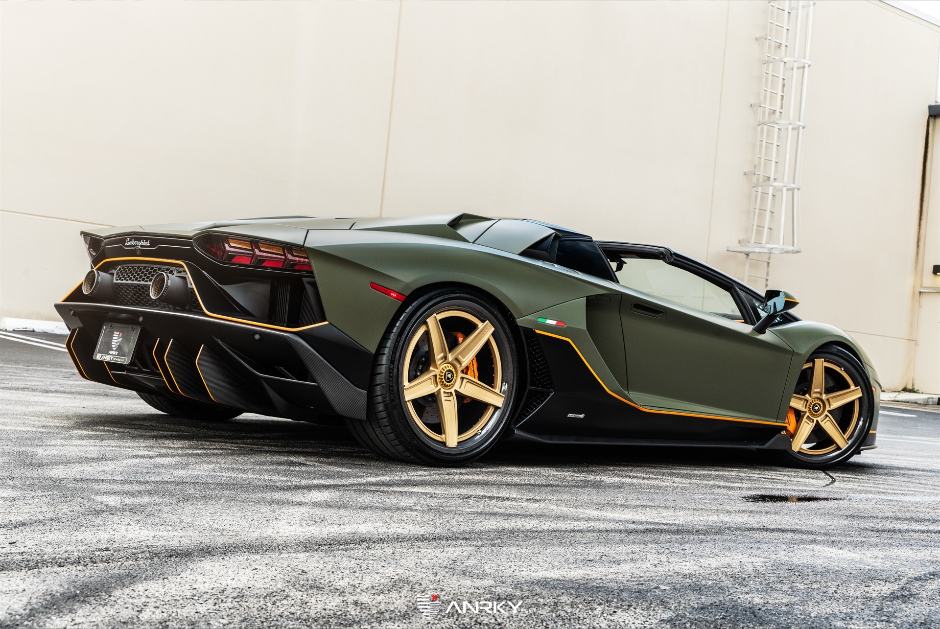 2022 LAMBORGHINI AVENTADOR - Image 82