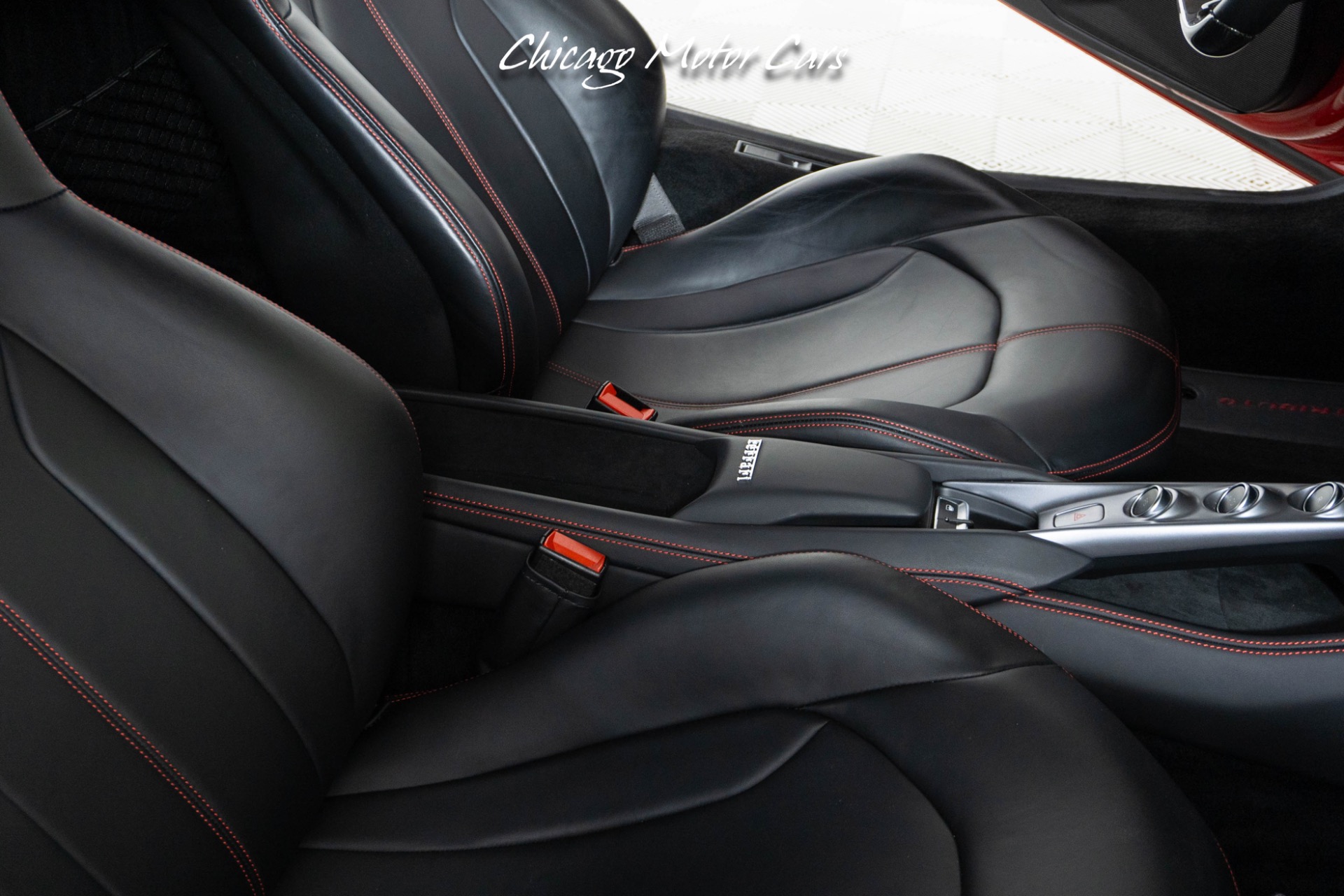 2020 FERRARI F8 - Image 43