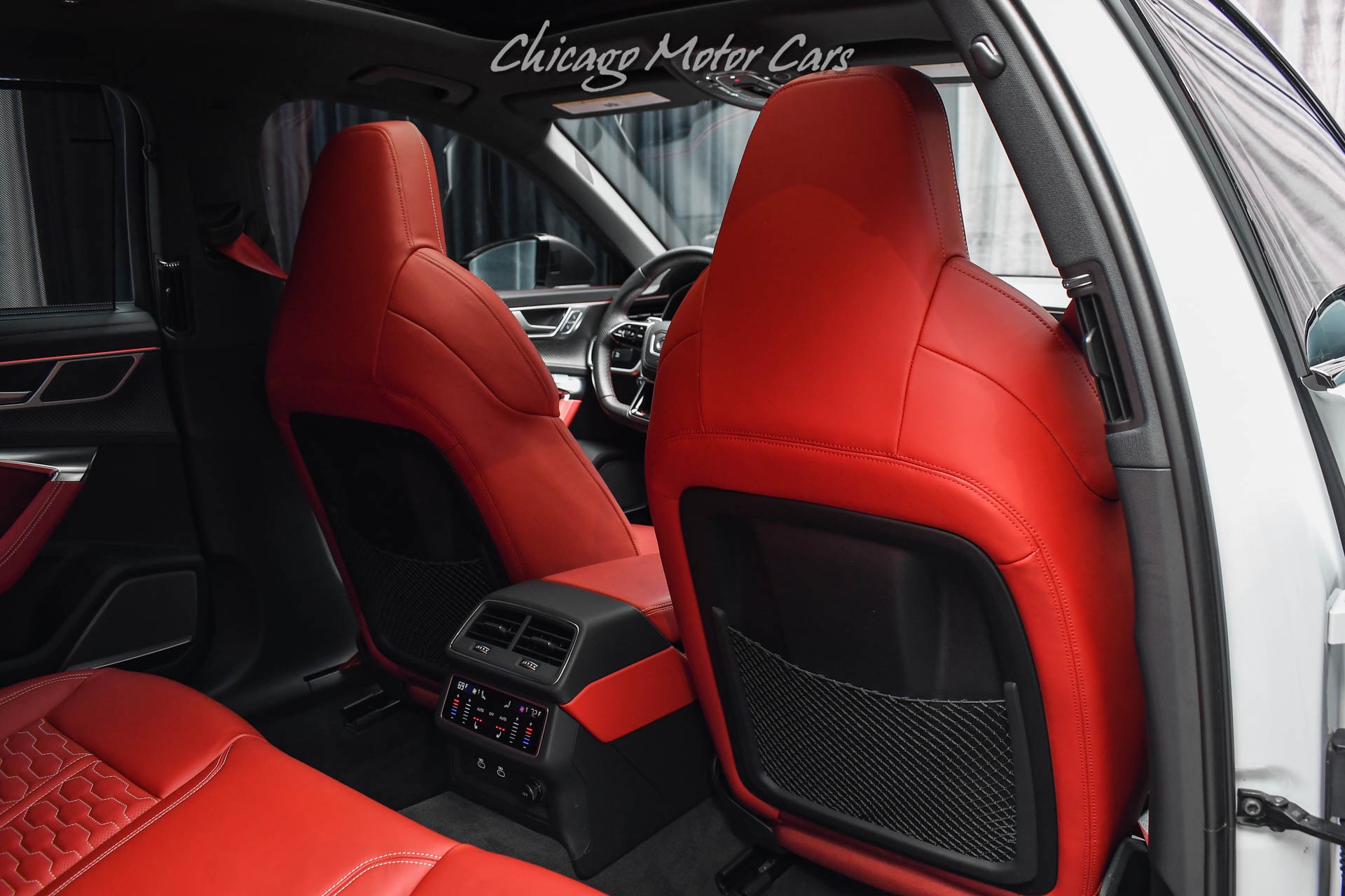 2024 AUDI RS 6 AVANT - Image 32