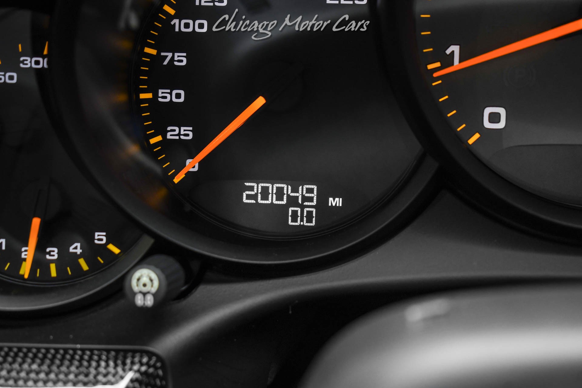 2016 PORSCHE 911 - Image 11