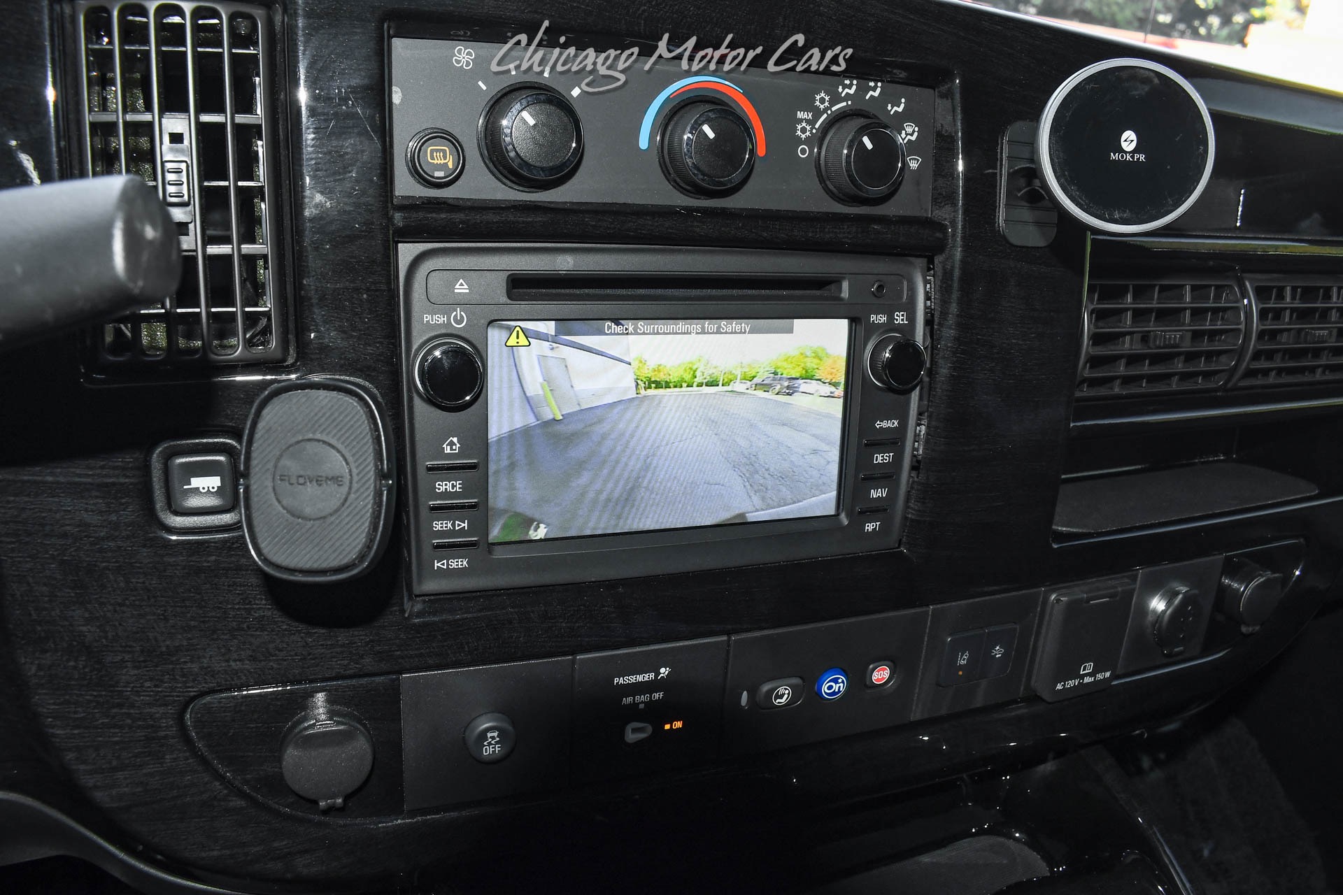 2021 GMC SAVANA - Image 12