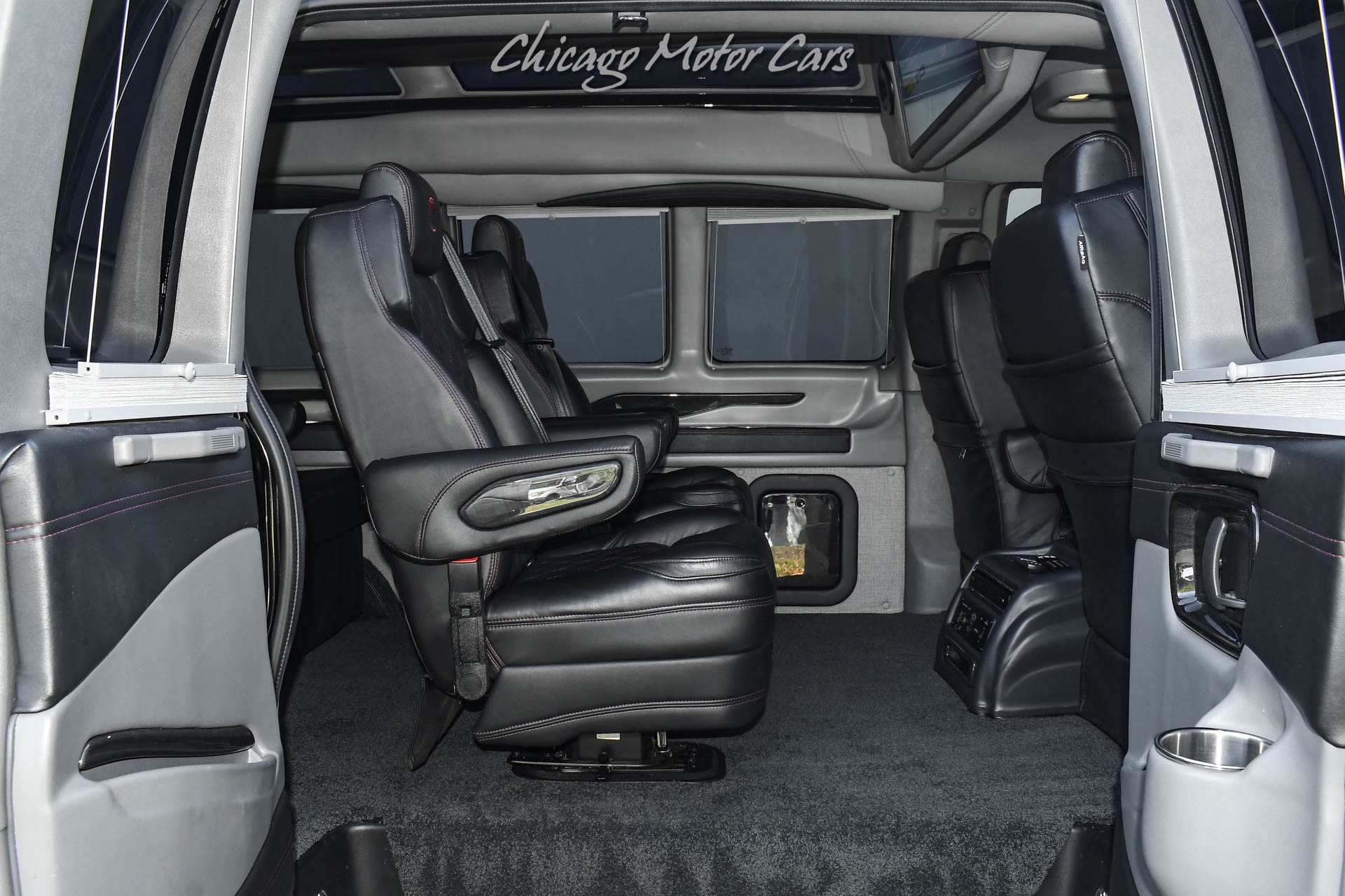 2021 GMC SAVANA - Image 22