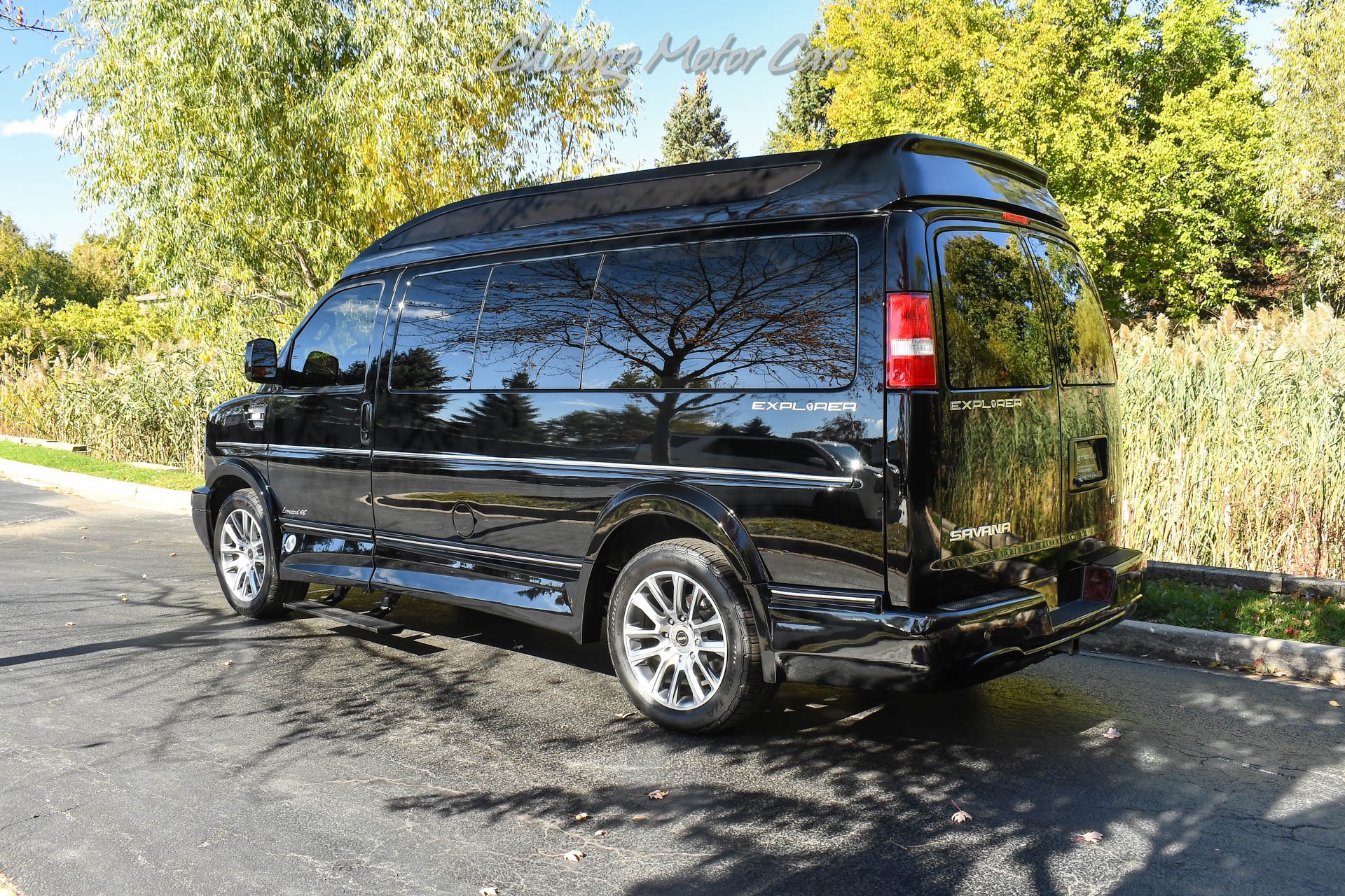 2021 GMC SAVANA - Image 3