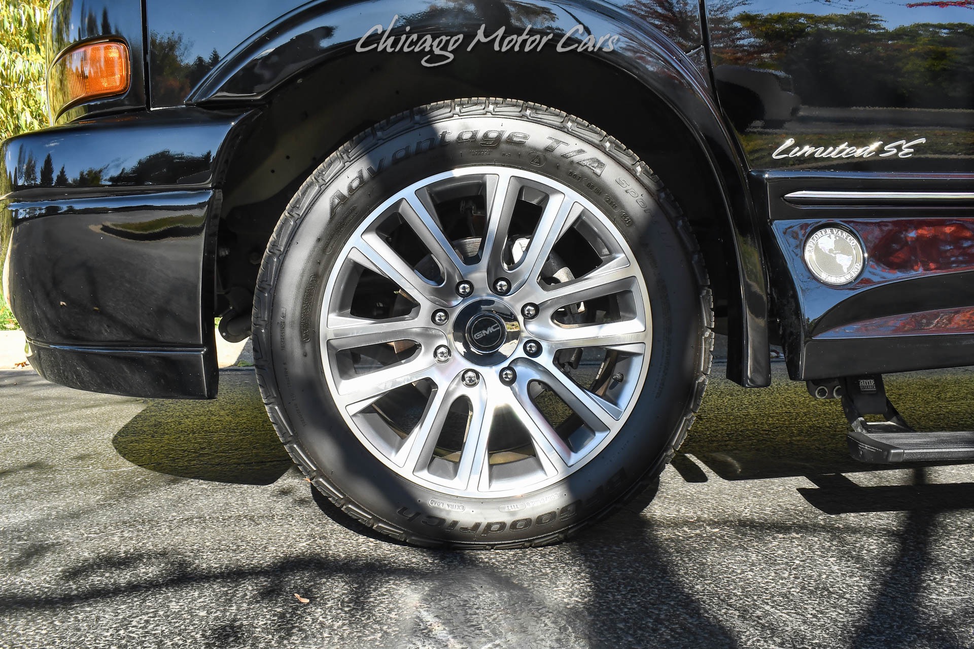 2021 GMC SAVANA - Image 35