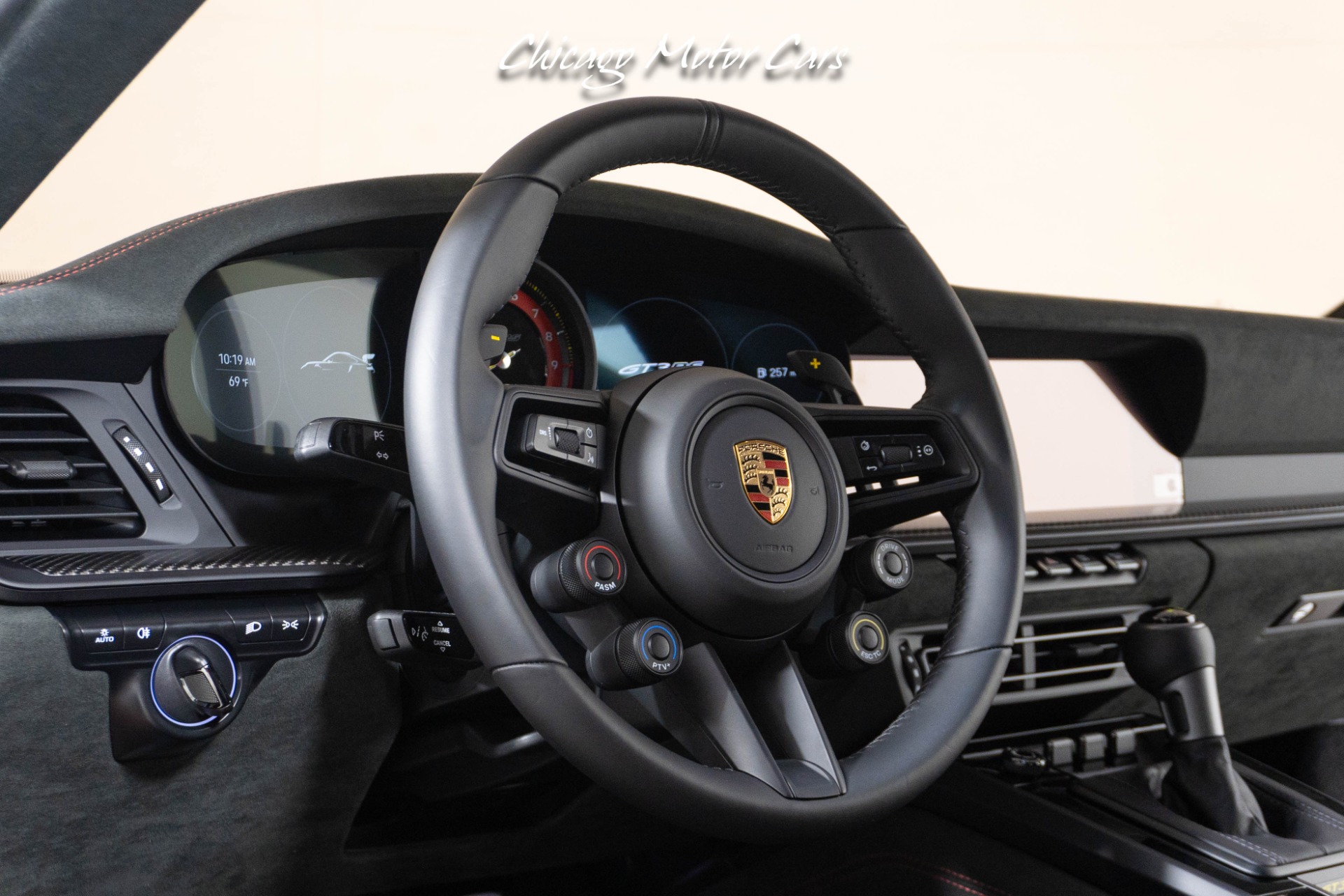 2025 PORSCHE 911 - Image 30