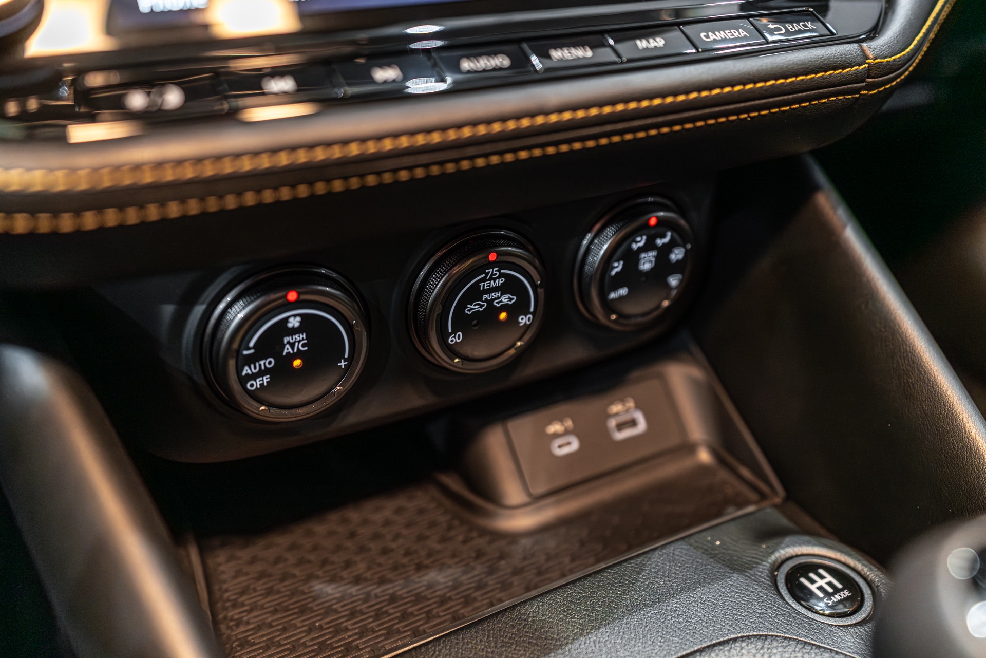 2023 NISSAN NISSAN Z - Image 19