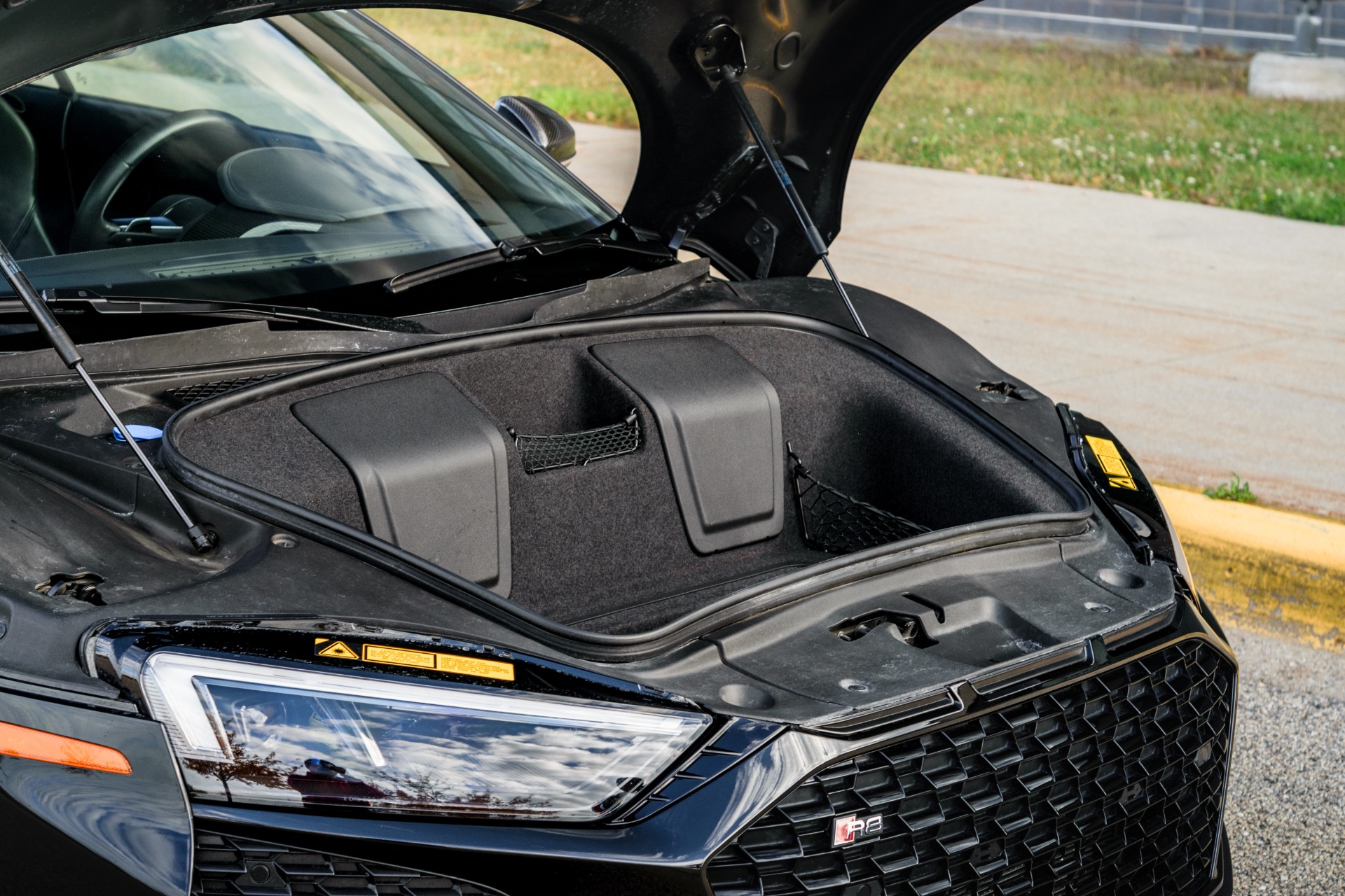 2020 AUDI R8 - Image 24