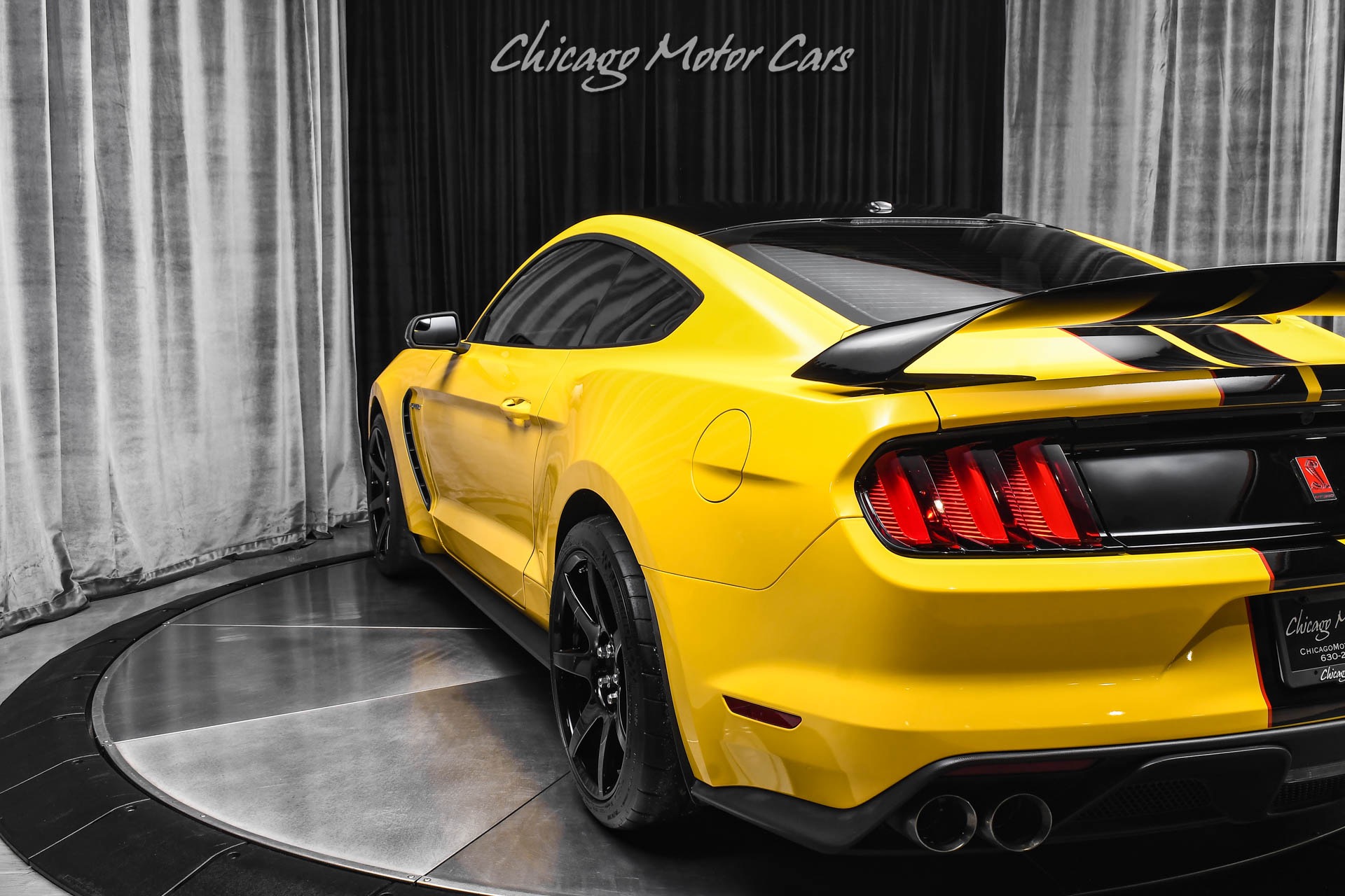2017 FORD MUSTANG - Image 35