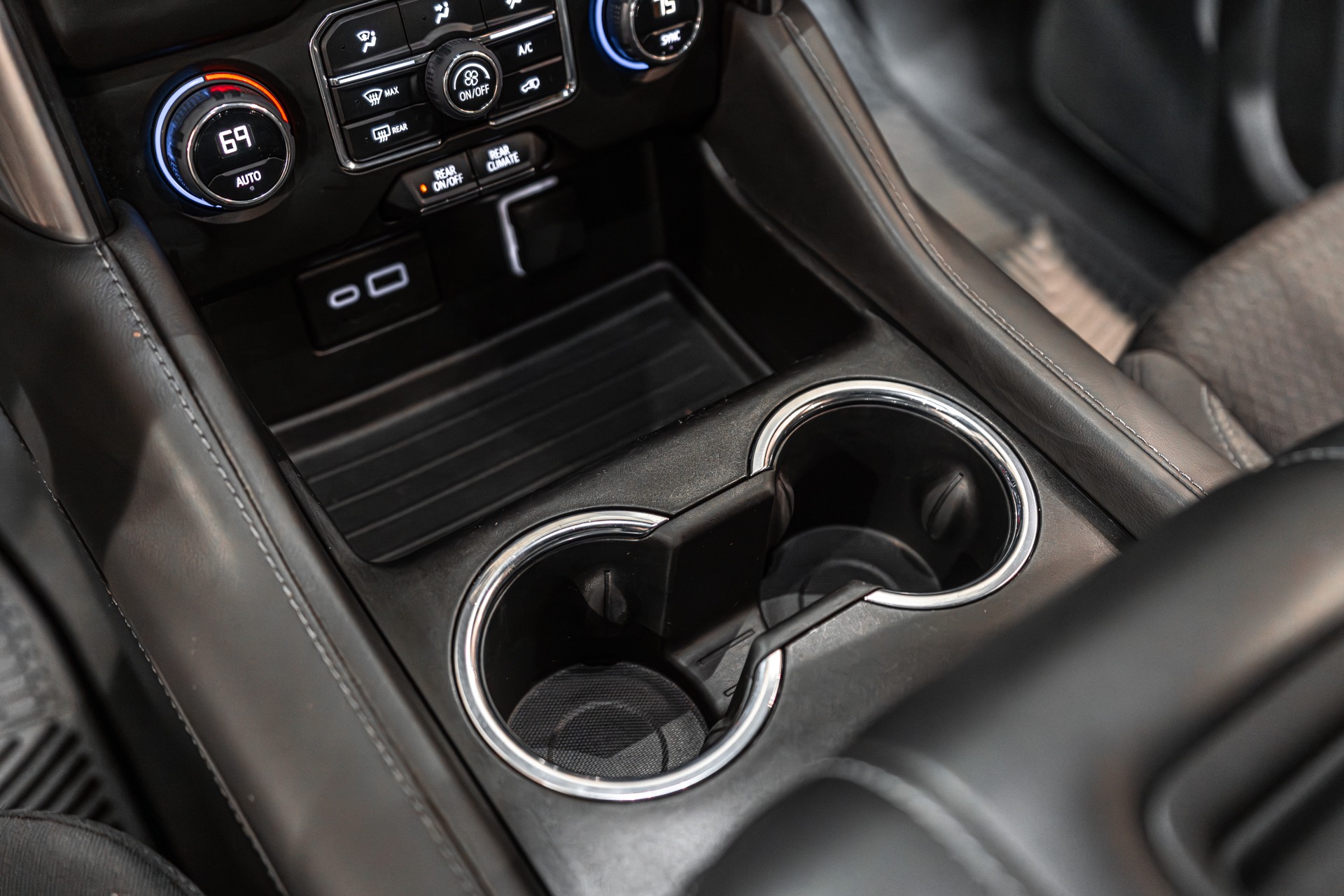 2023 CHEVROLET TAHOE - Image 17