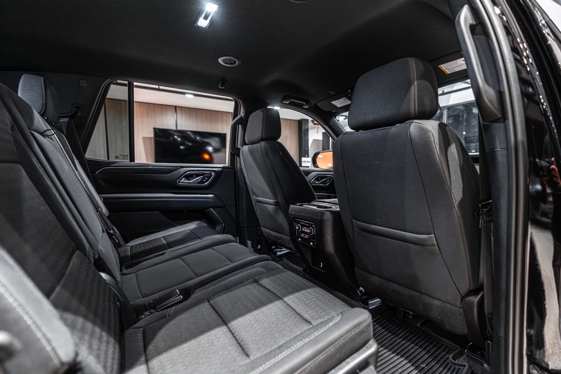 2023 CHEVROLET TAHOE - Image 29