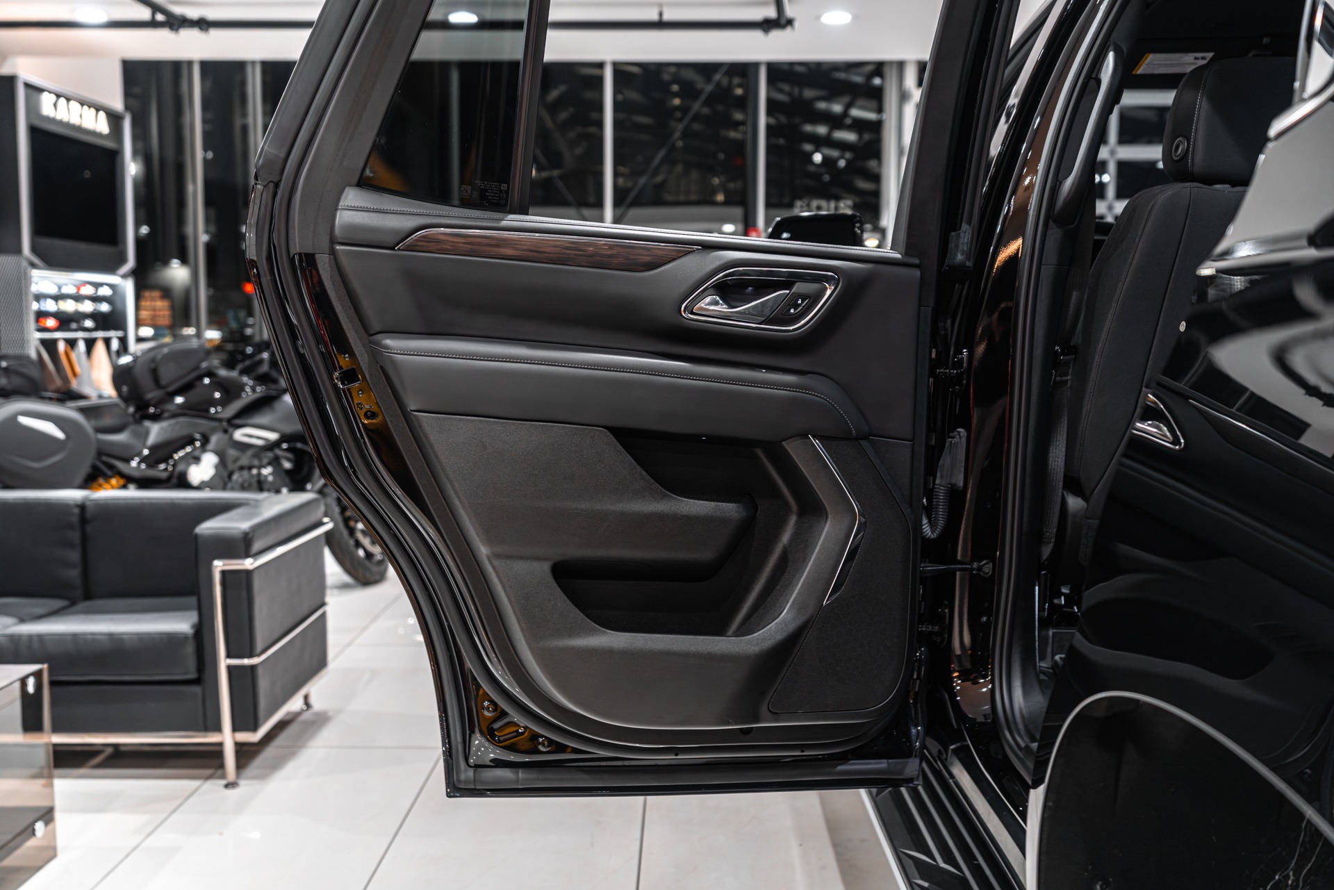 2023 CHEVROLET TAHOE - Image 33