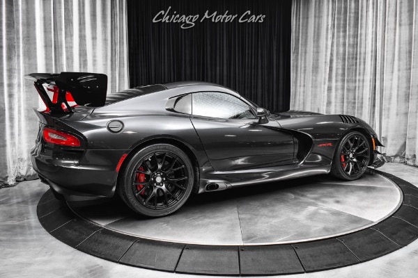 Used 2017 Dodge Viper ACR Only 5K Miles Exterior Carbon Pkg Extreme Aero Pkg RARE Serviced for sale Sold at Chicago Motor Cars in West Chicago IL 60185 5